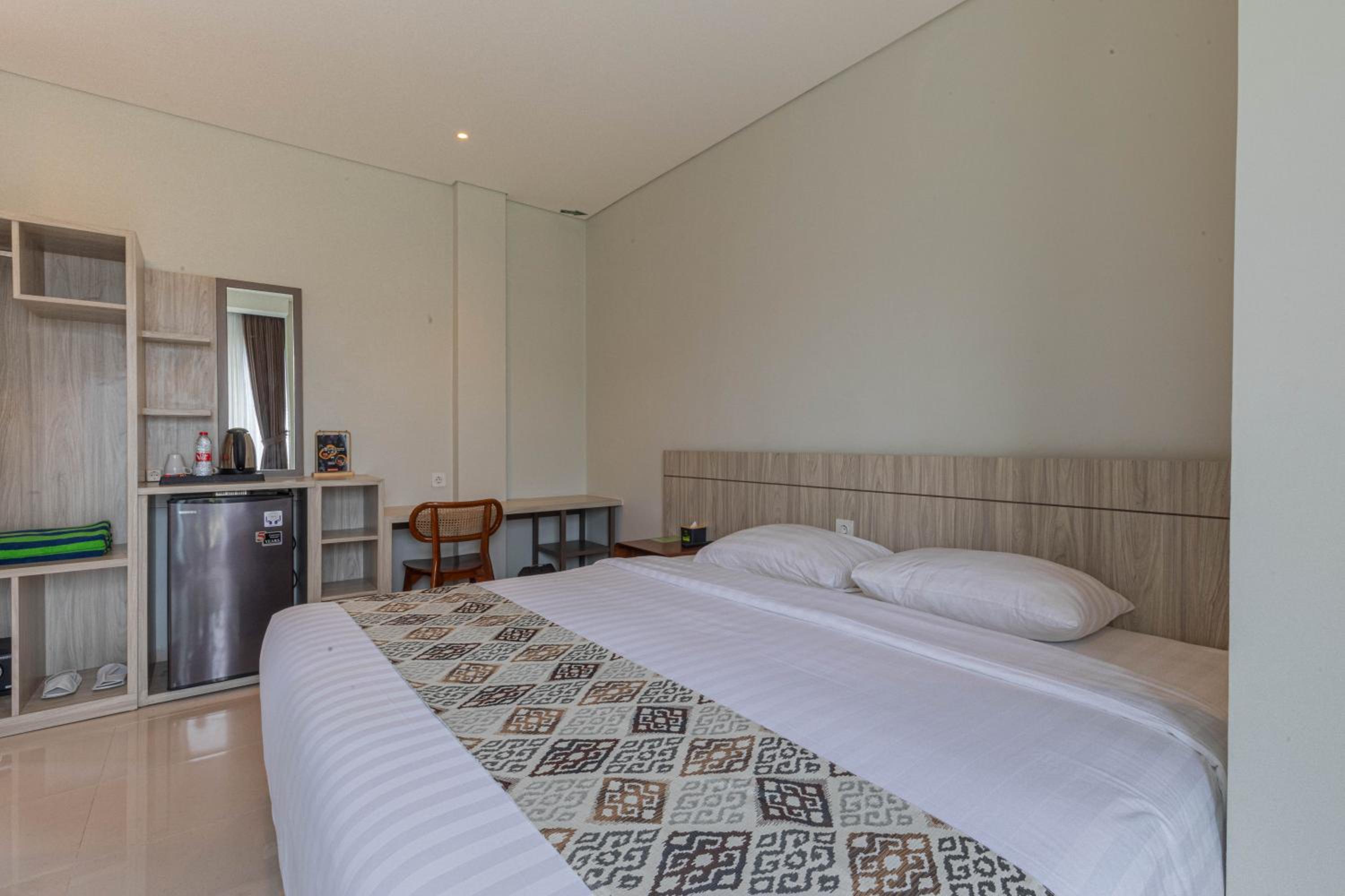 Suite with Balcony - Photo 8