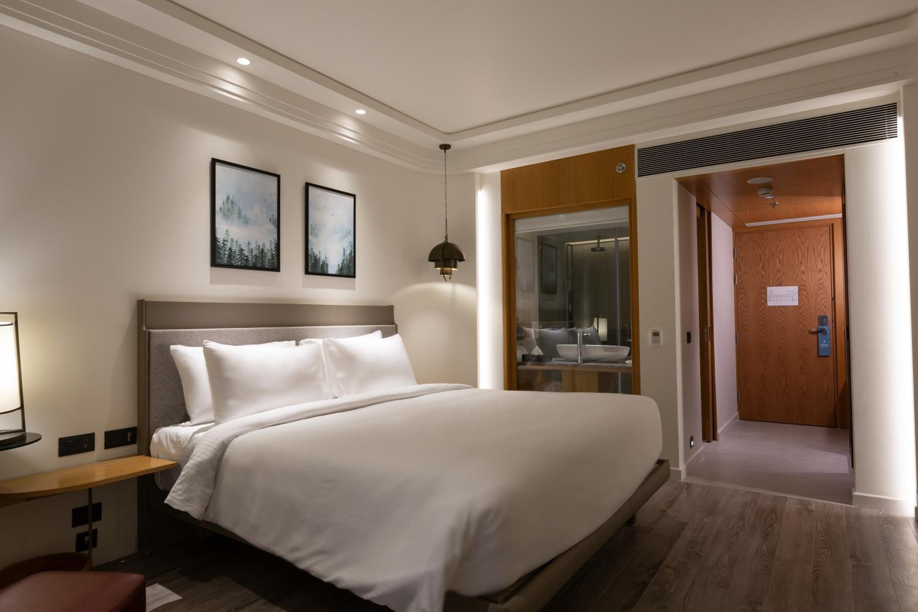 Deluxe Room - Balcony with complimentary evening tea/coffee - Photo 3
