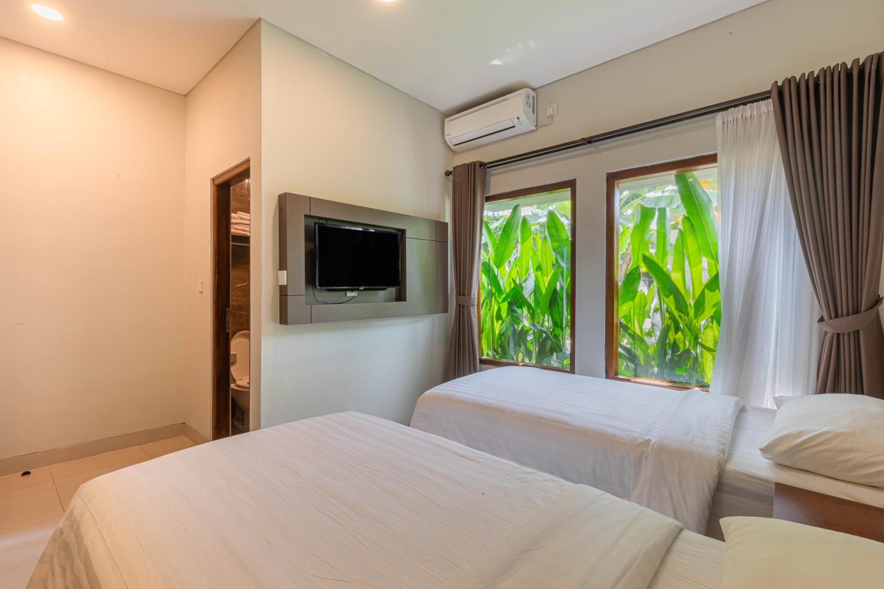 Superior Twin Room - Photo 1