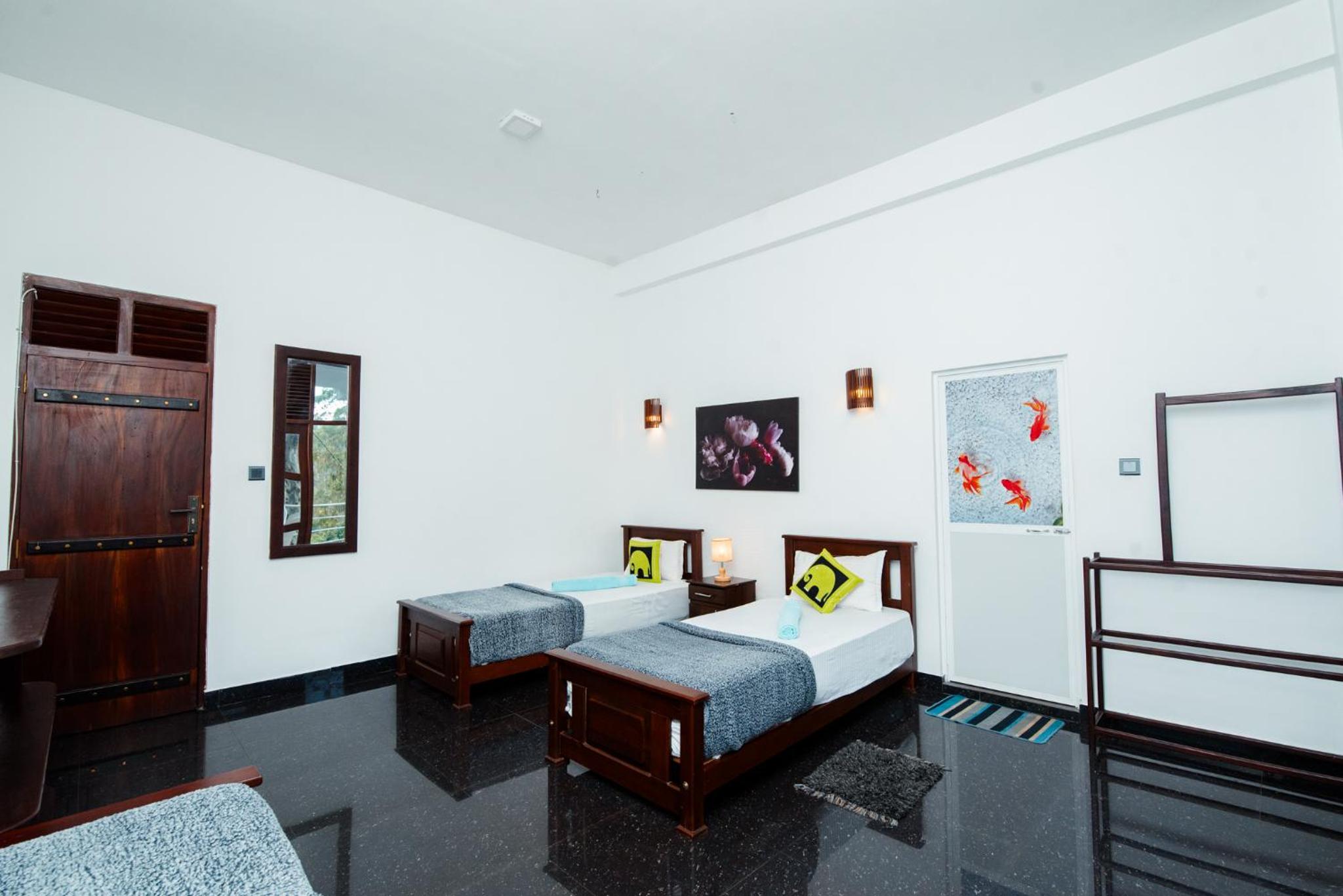 Triple Room with Balcony photo 3