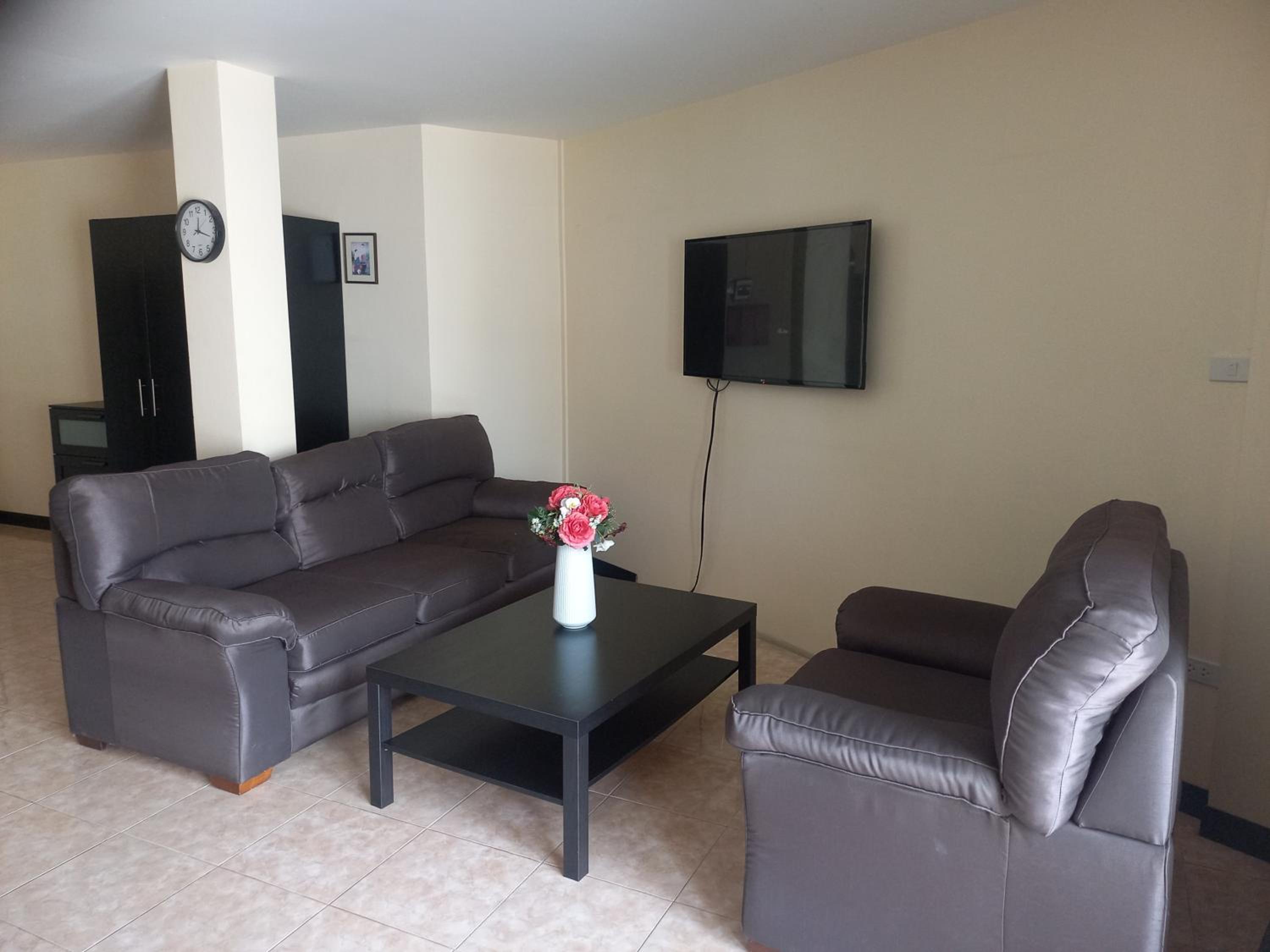 Deluxe Suite with Balcony & Street View