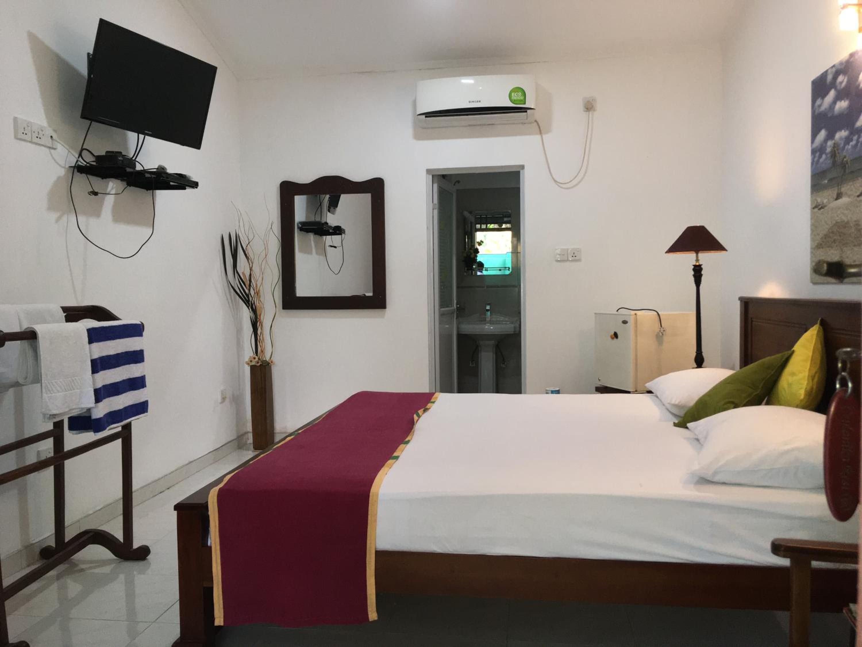 Deluxe Double Room photo 3
