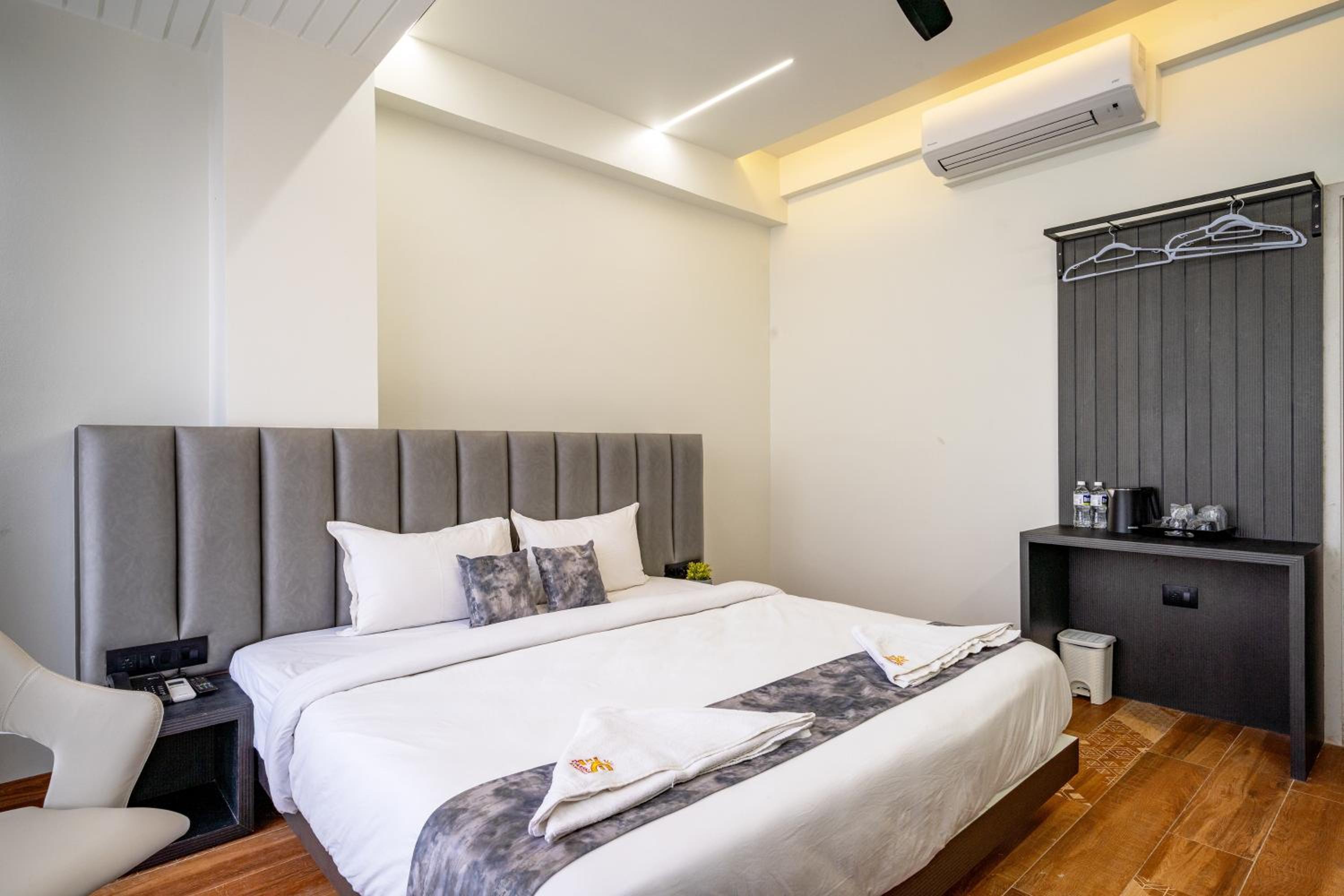 Superior Deluxe Double or Twin Room