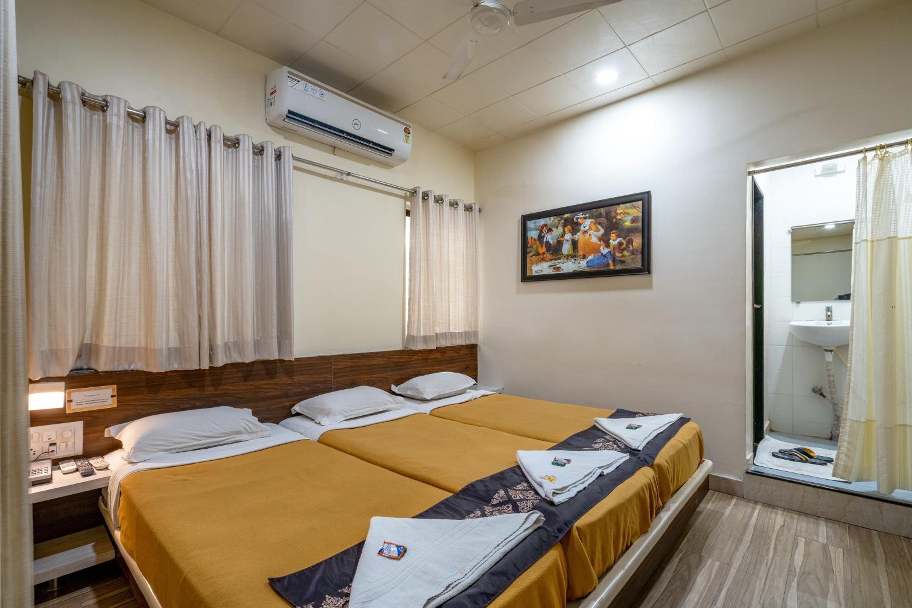 Executive Triple Room