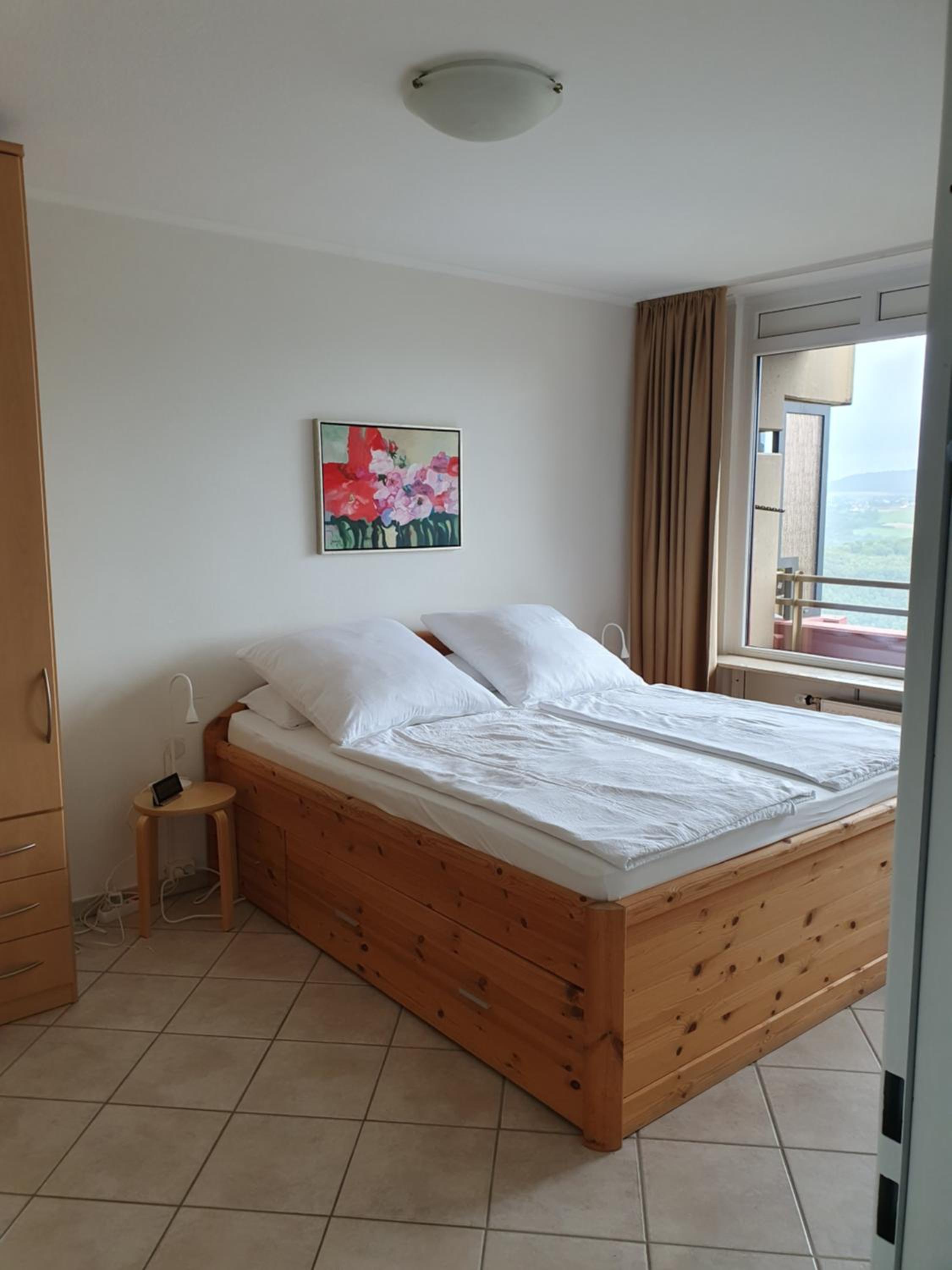 One-Bedroom Apartment with View photo 1