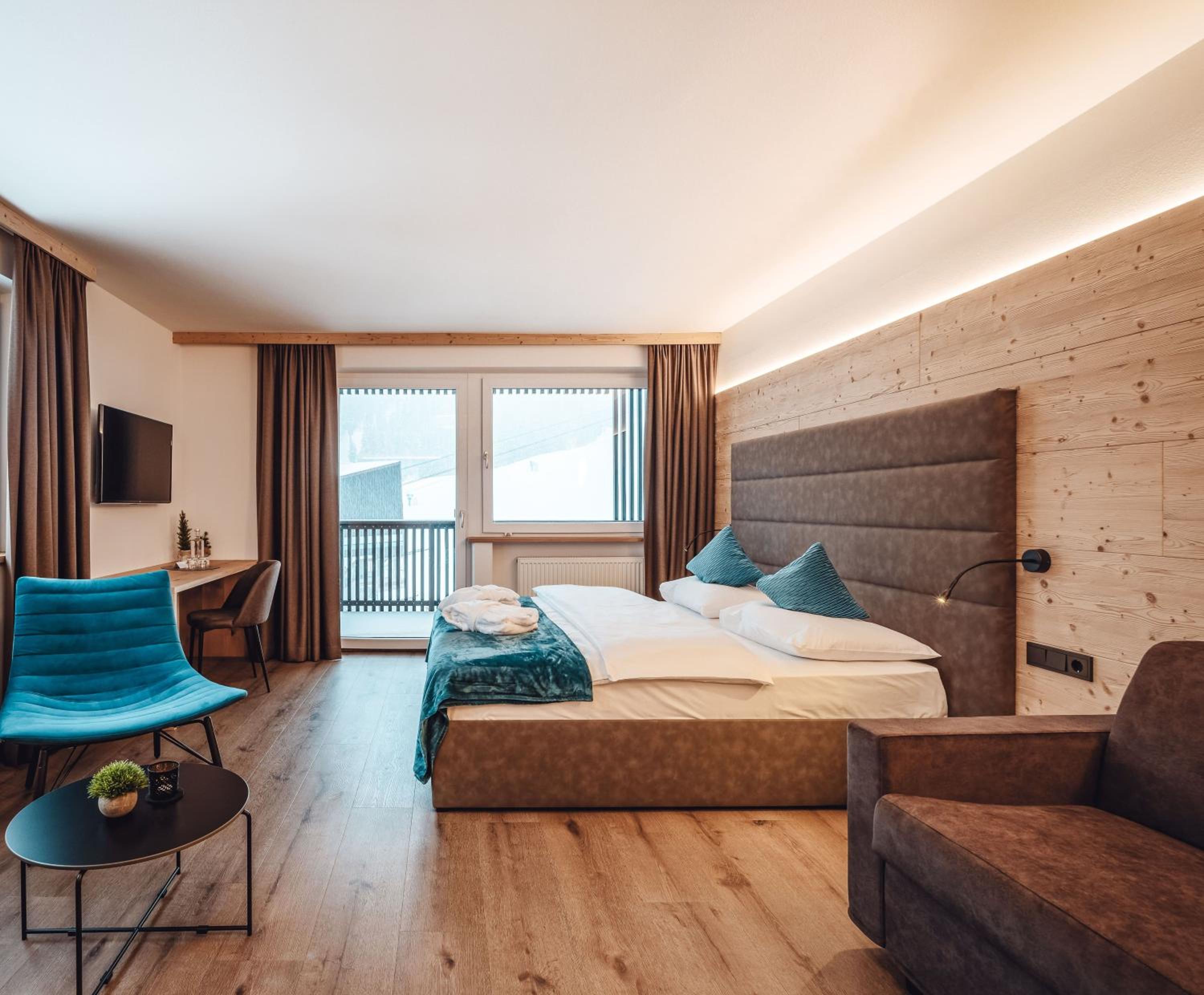 Deluxe Double or Twin Room photo 1