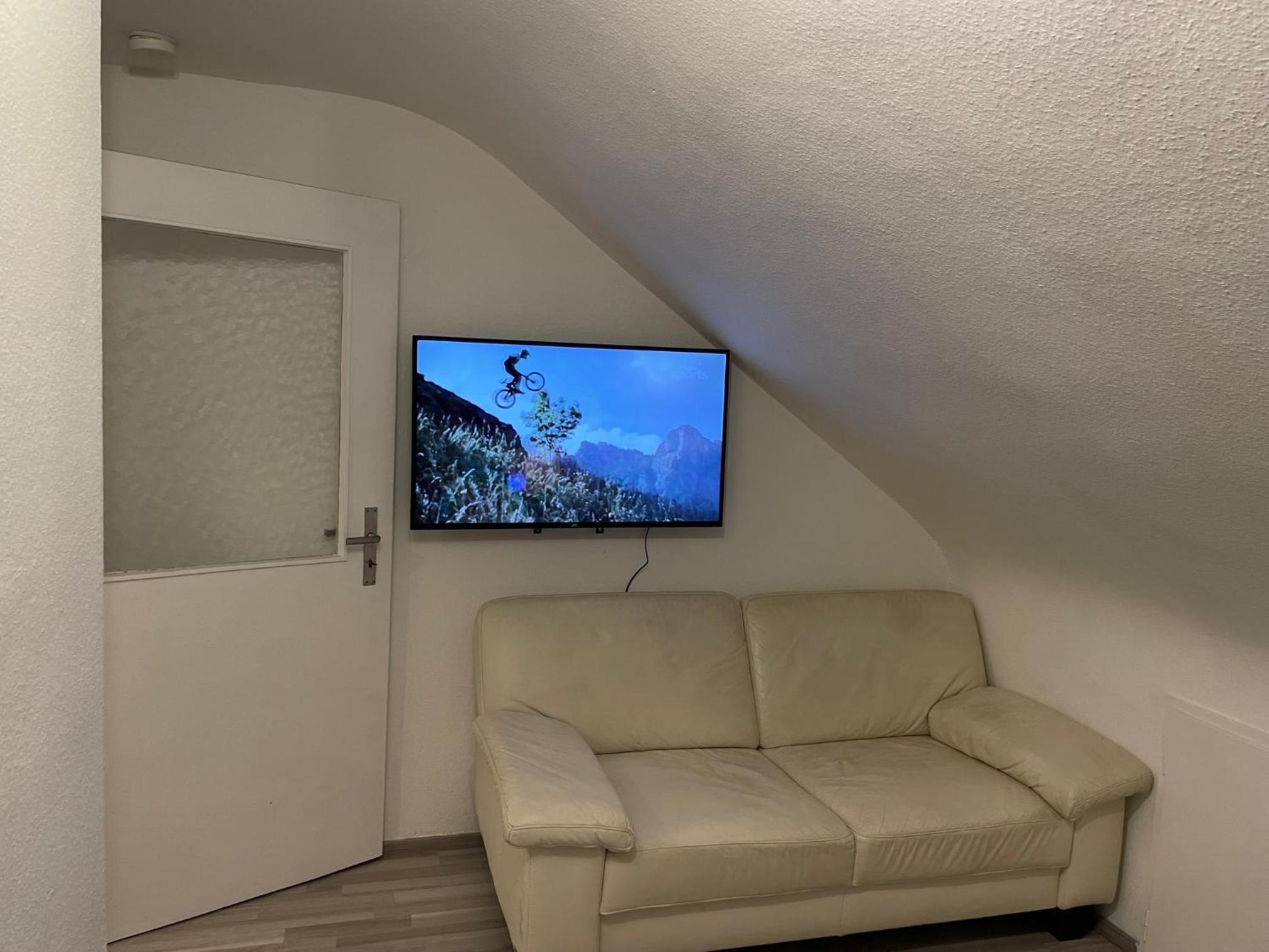 One-Bedroom Apartment photo 2