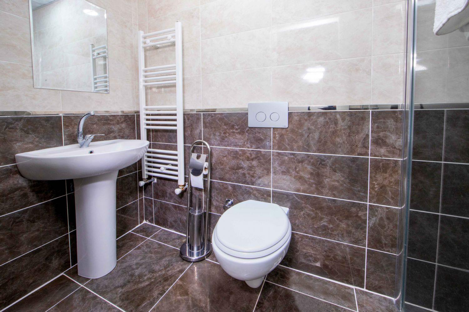 Quadruple Room with Private Bathroom photo 2