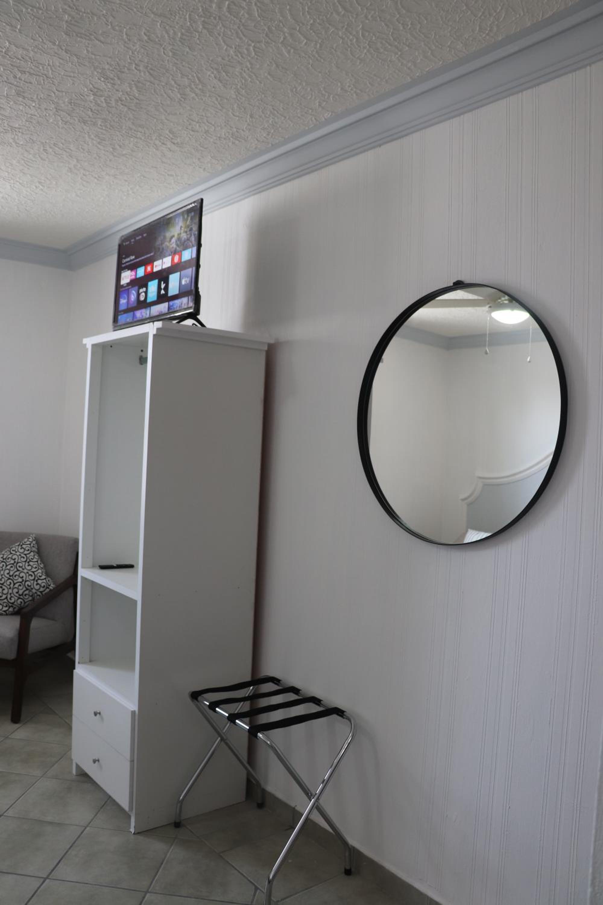 Double Room with Two Double Beds - Photo 16