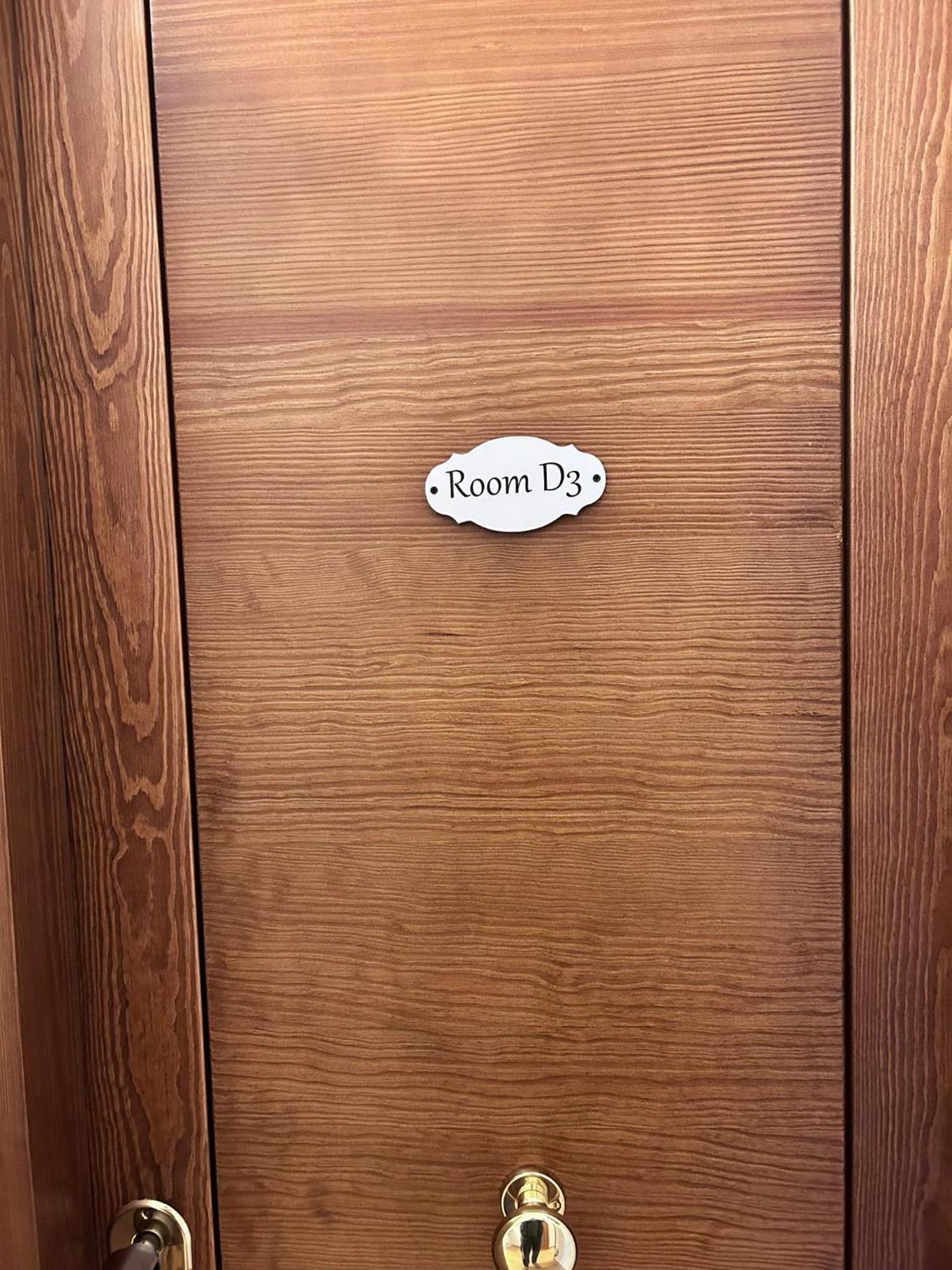 Deluxe Room (2 Adults + 1 Child) photo 3