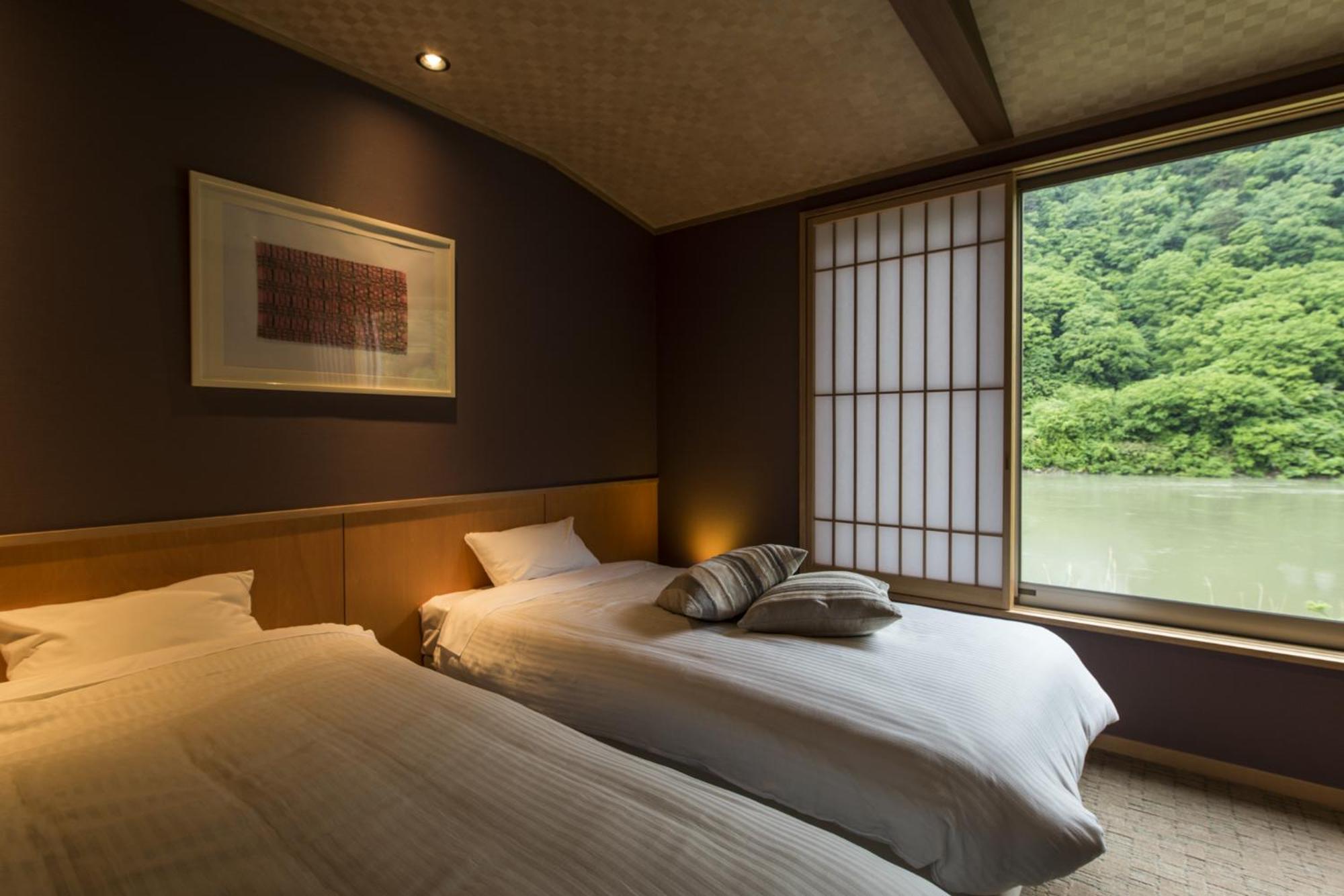 Superior Twin Room with River View -Annex - Non-Smoking(Over 12 Years Old Only) - Photo 2