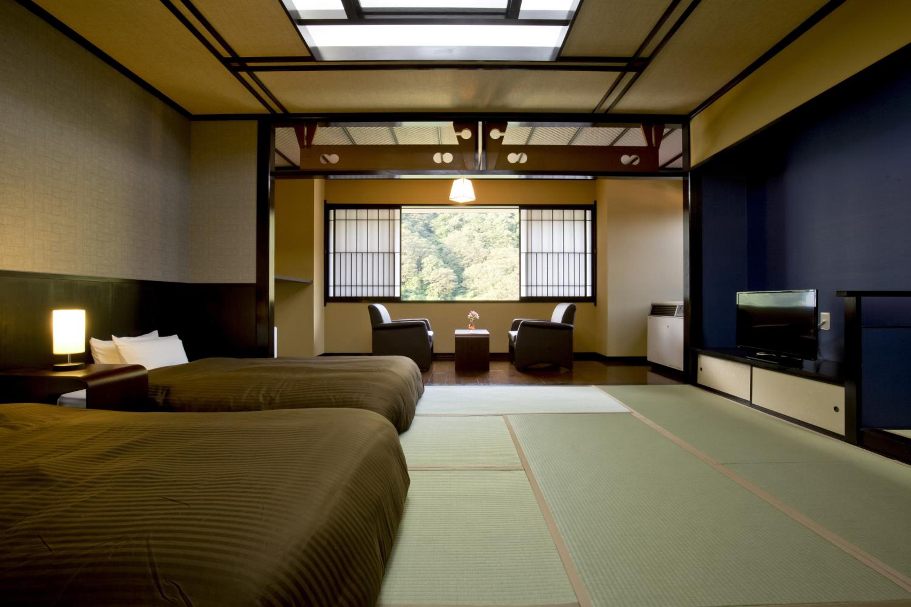 Japanese-Style Room with Low-bed & Private Bath Room -Main BLD - Non-Smoking photo 3