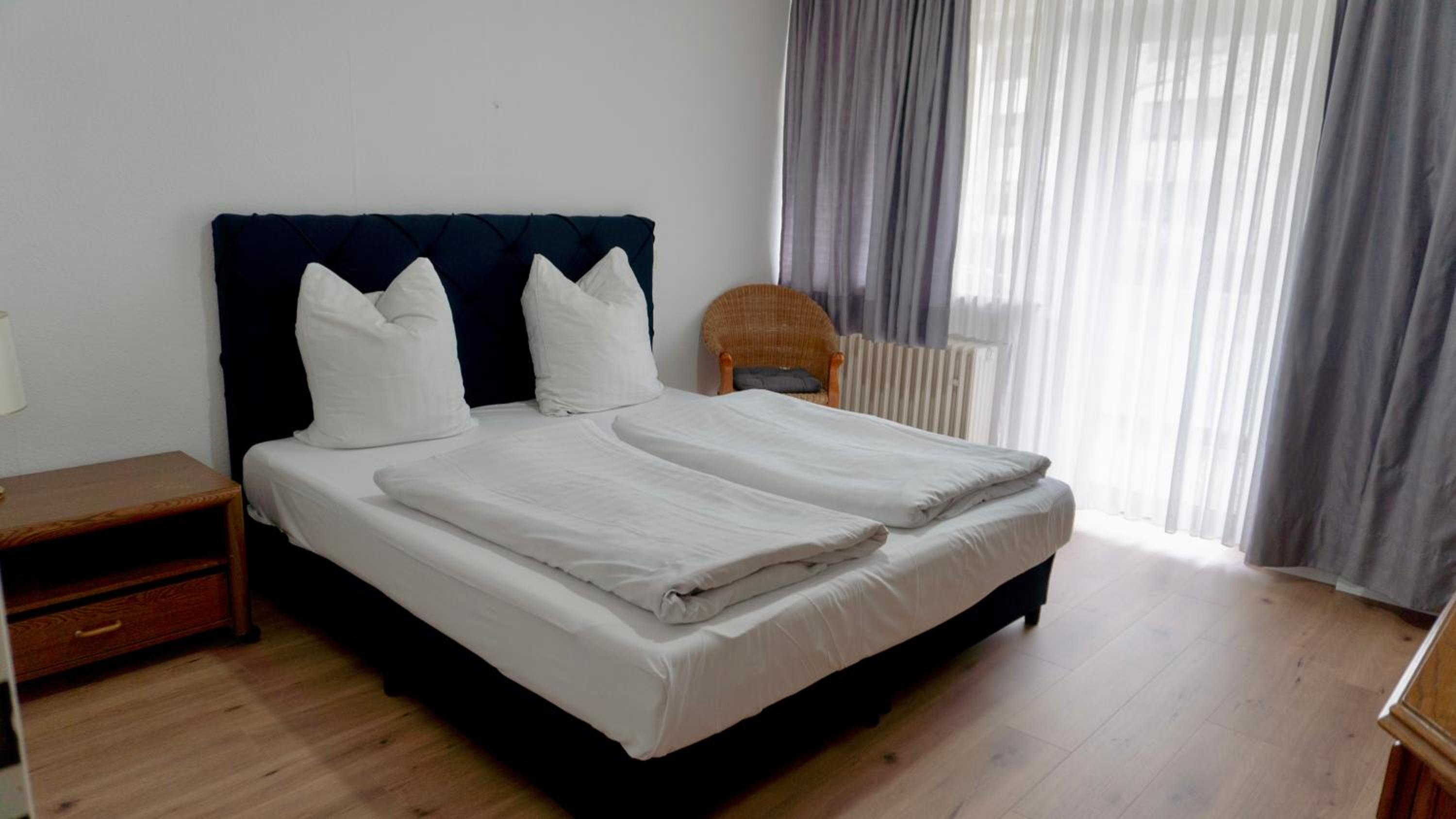 Double Room - Photo 9
