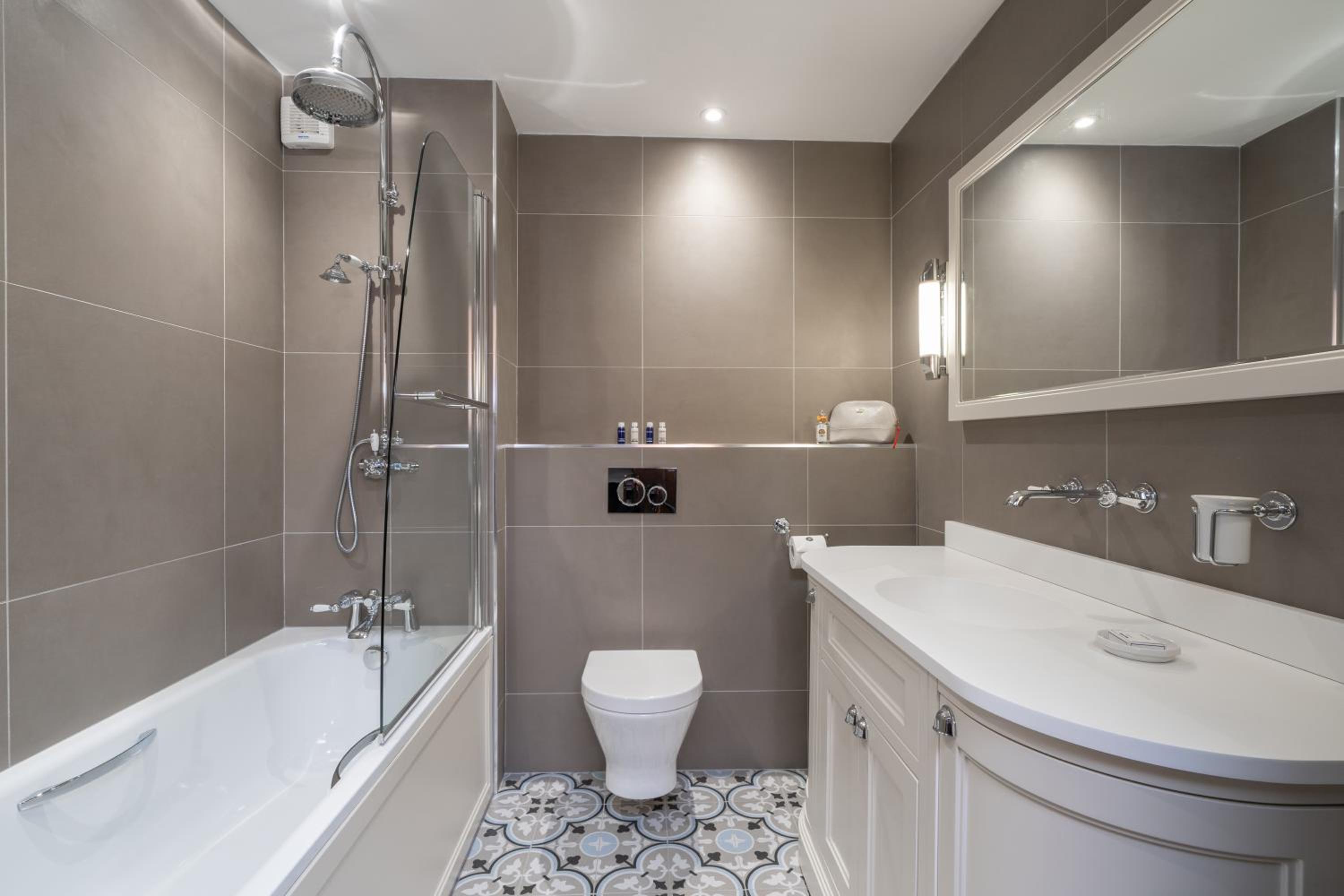 Deluxe Double or Twin Room - Photo 4
