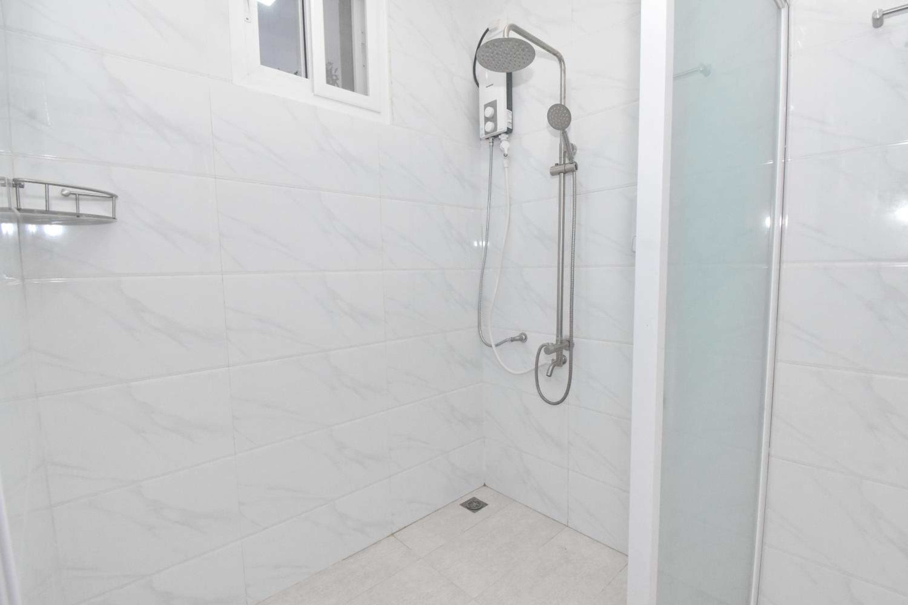Deluxe Ground Floor Room - Photo 2