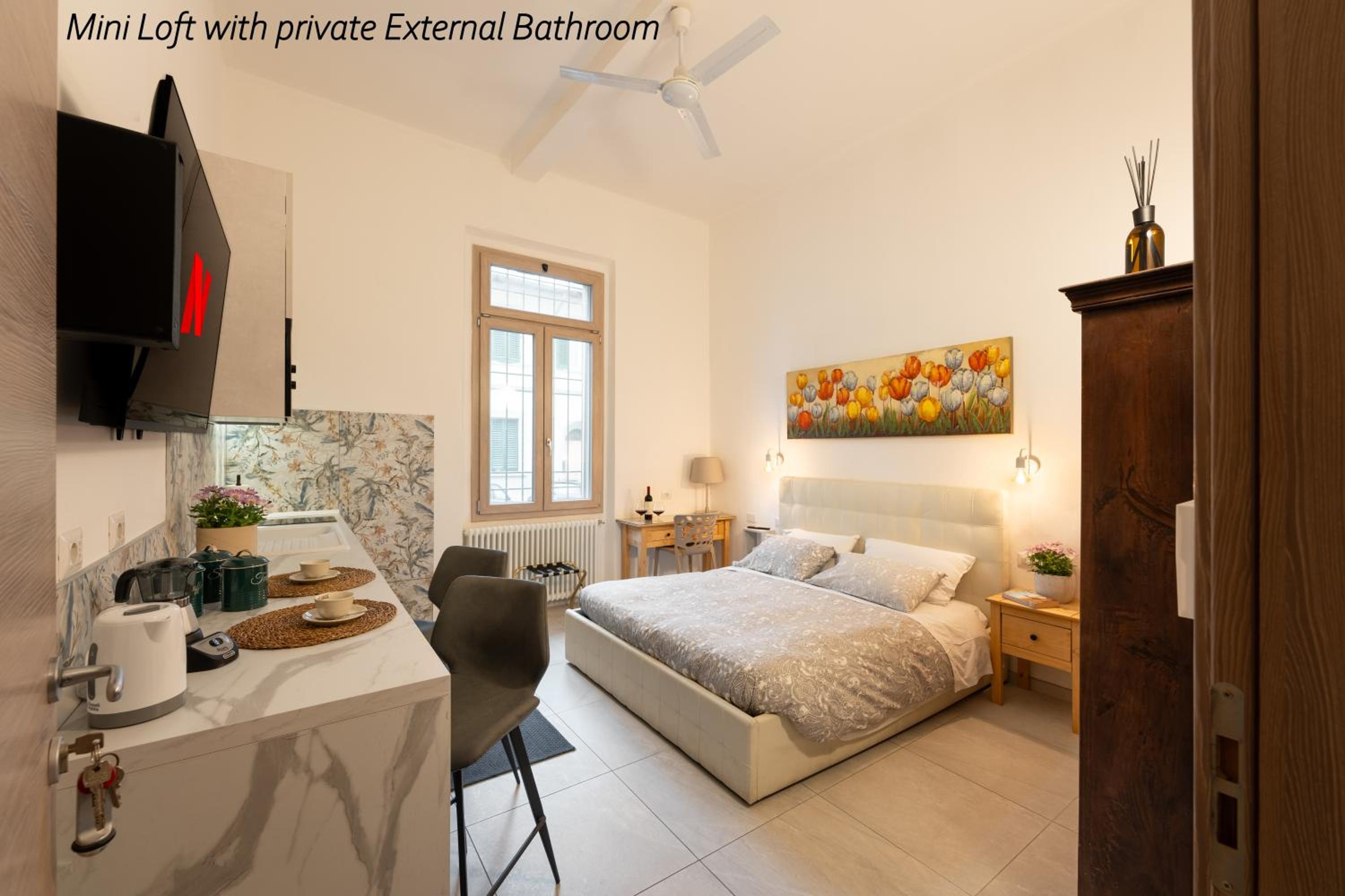Mini Loft with Private External Bathroom