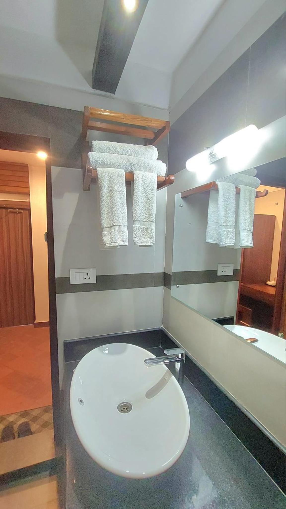 Deluxe Double Or Twin Room photo 1