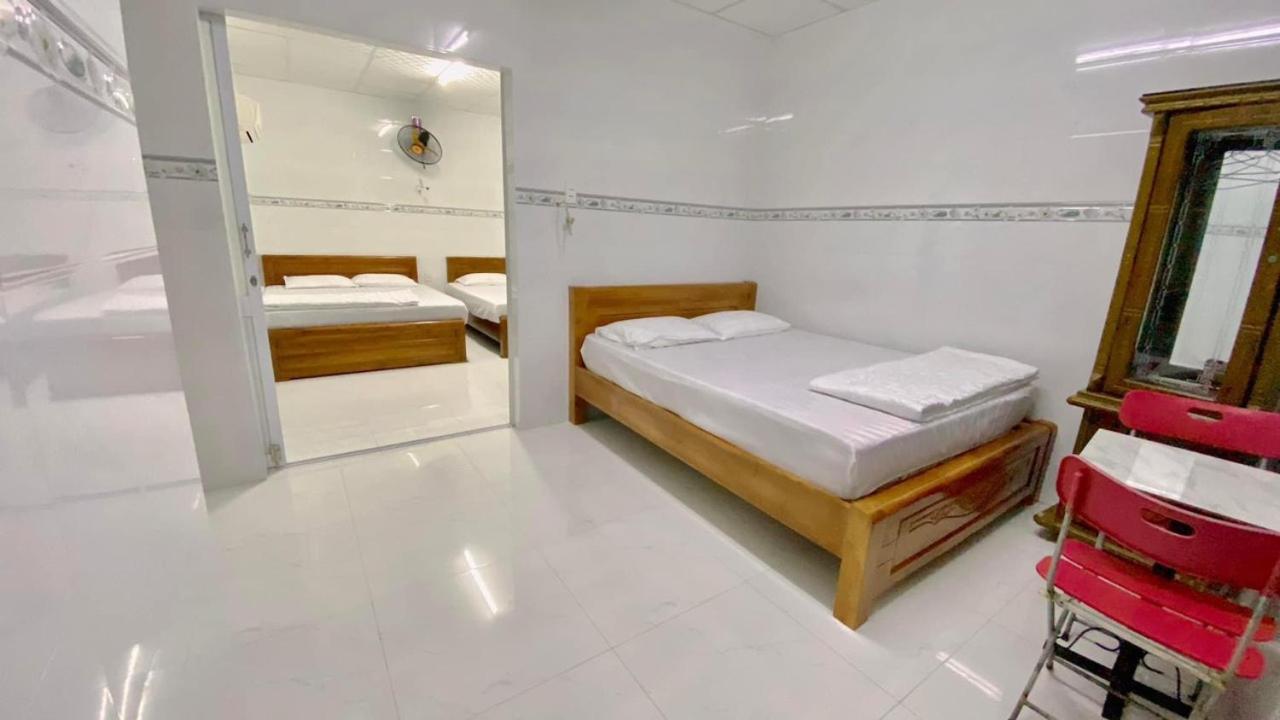 Quadruple Room with Shared Bathroom photo 2