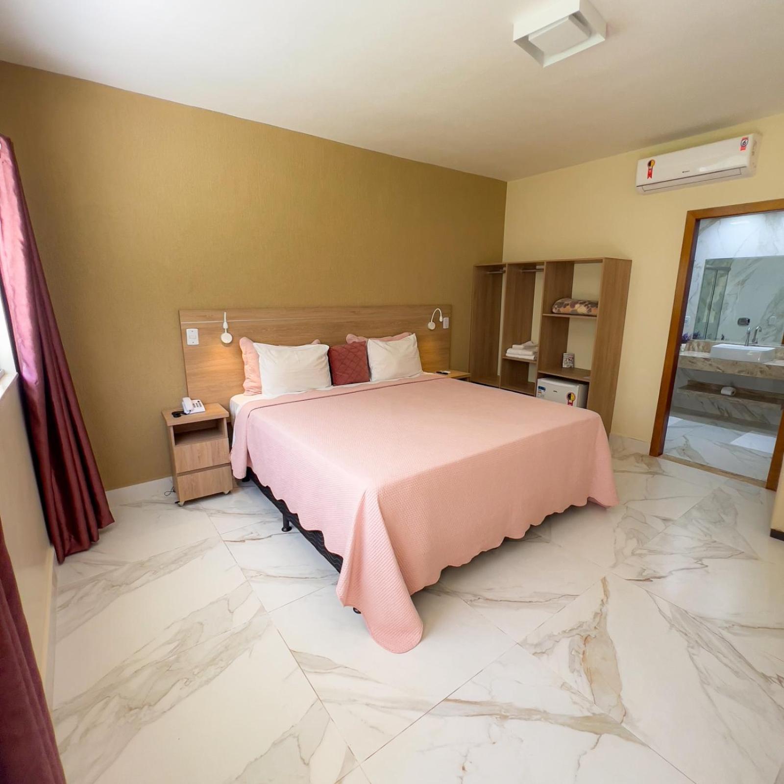 Suite with Spa Bath - Photo 1
