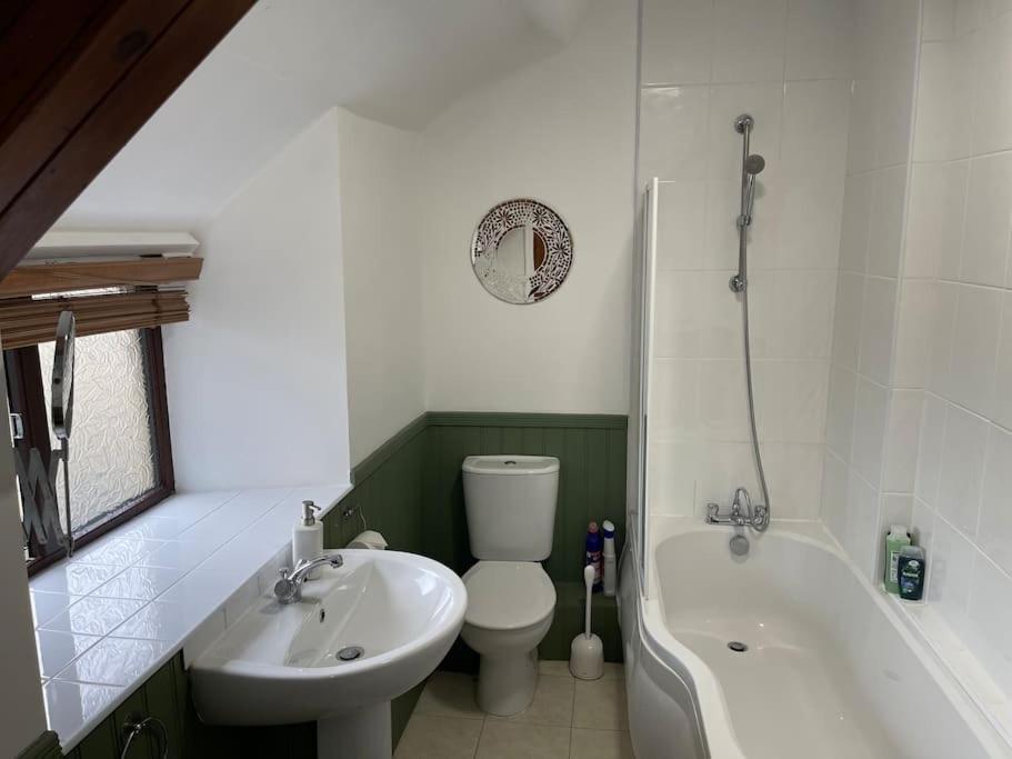 Two-Bedroom House photo 2