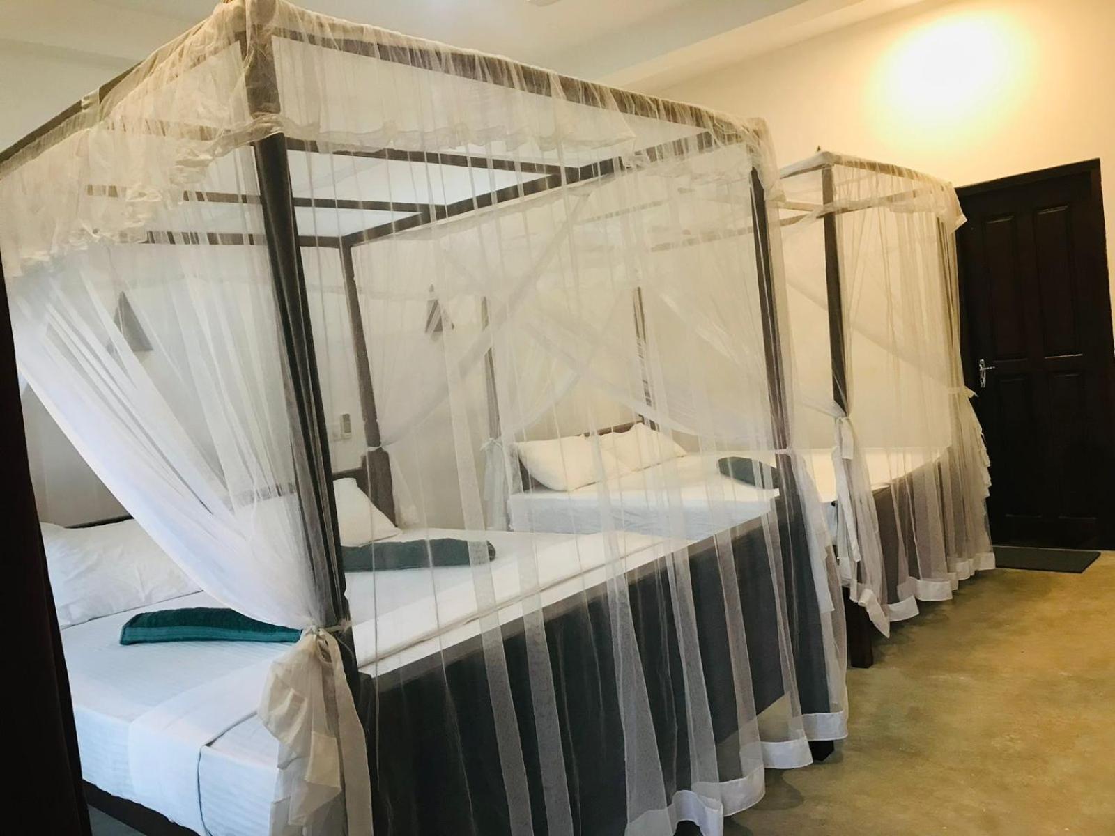 Deluxe Double Room - Photo 12