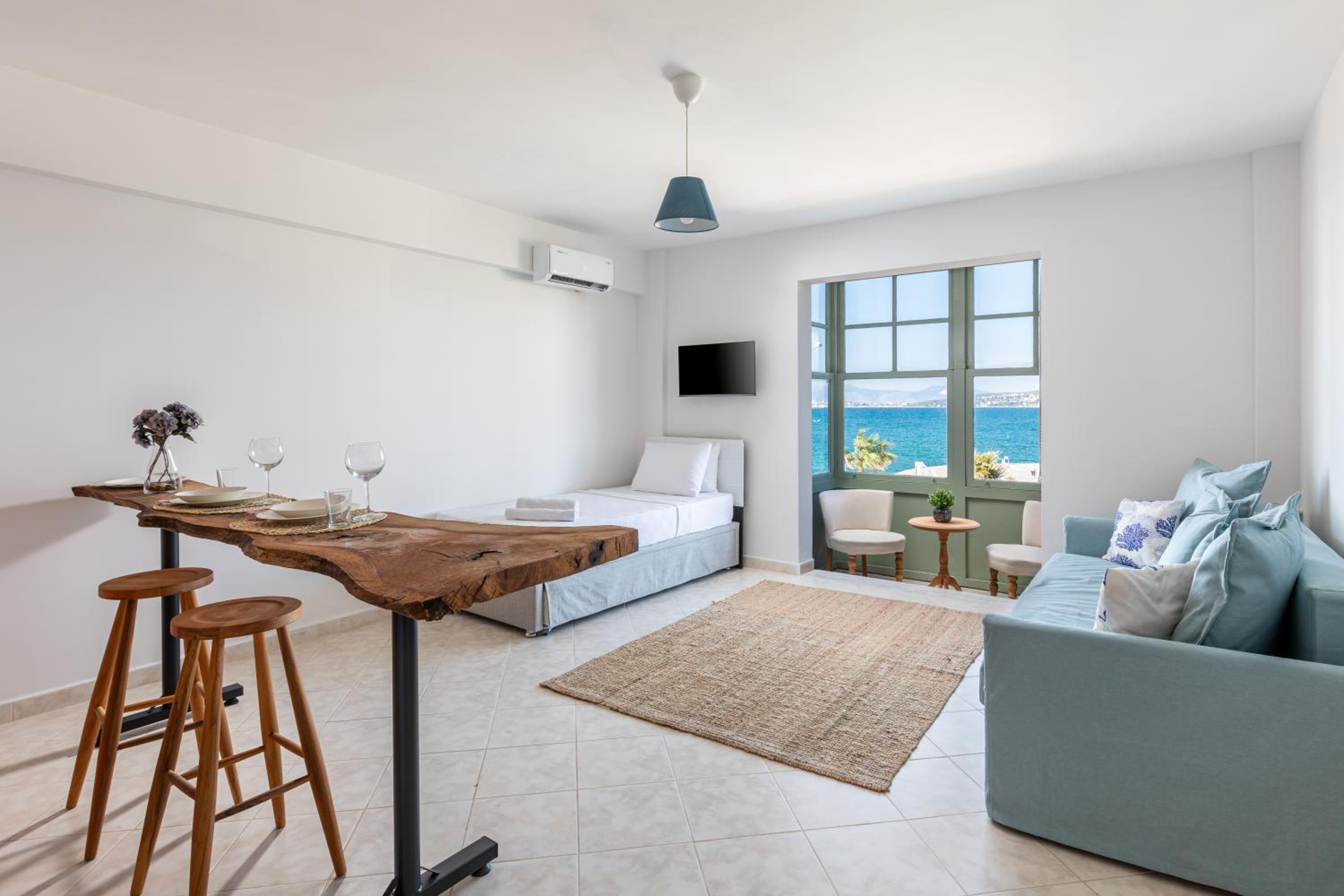 Deluxe Suite with Sea View