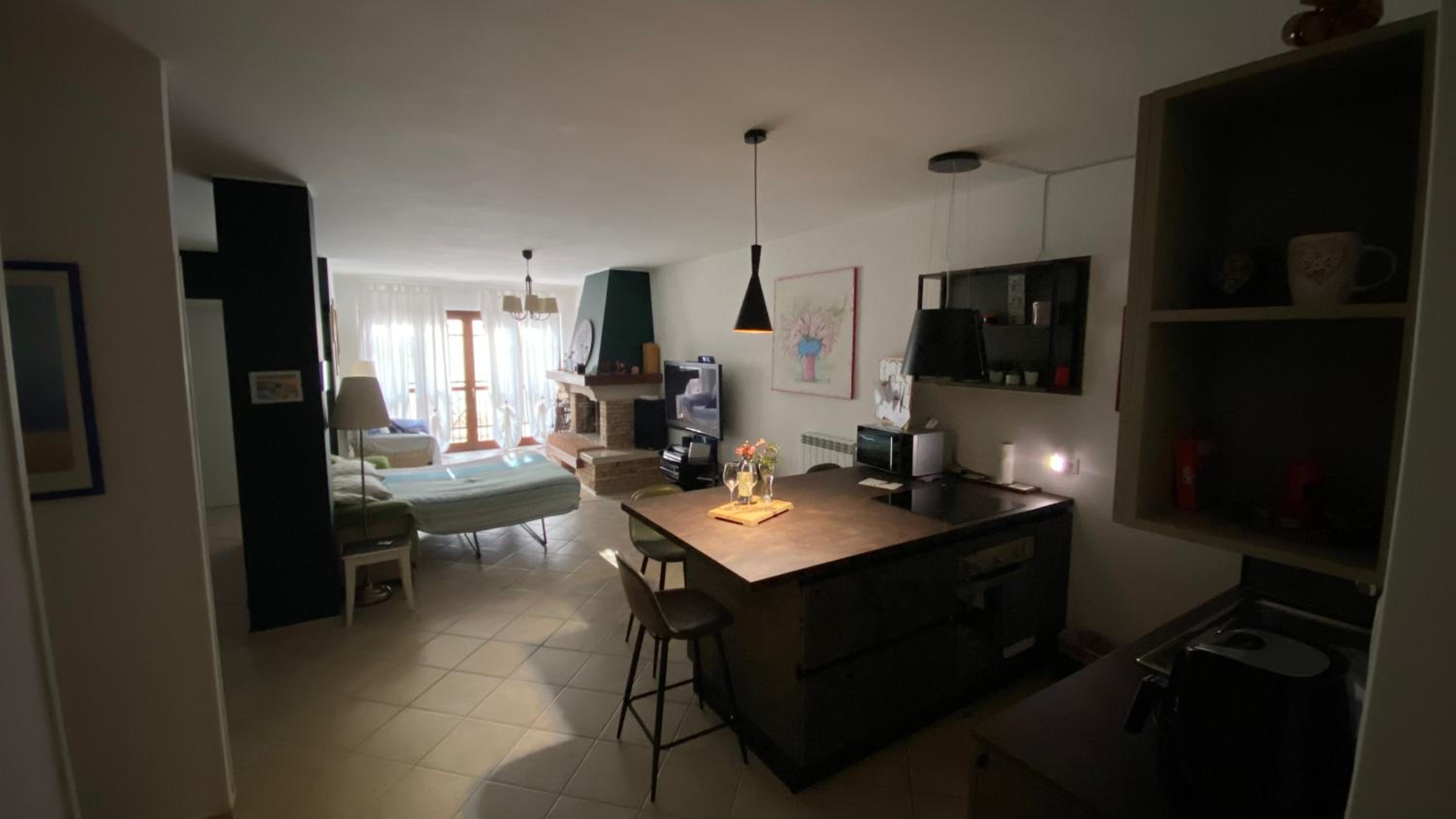 One-Bedroom Apartment - Non-Smoking photo 1