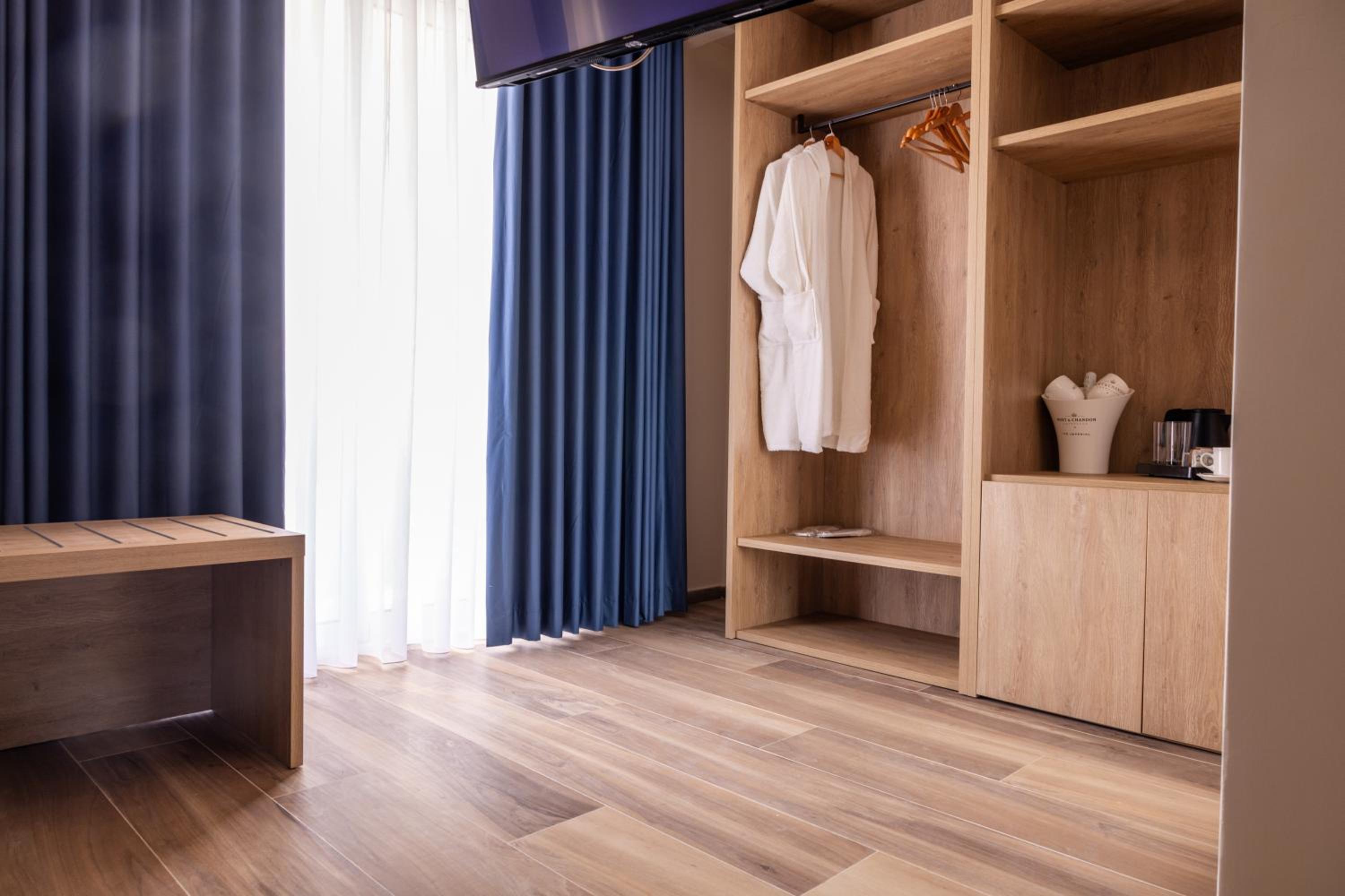 Superior Double Room - Photo 9