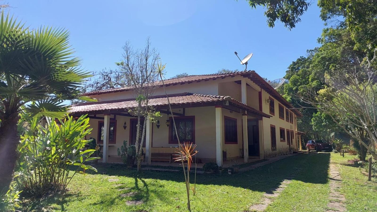 Four-Bedroom House photo 2