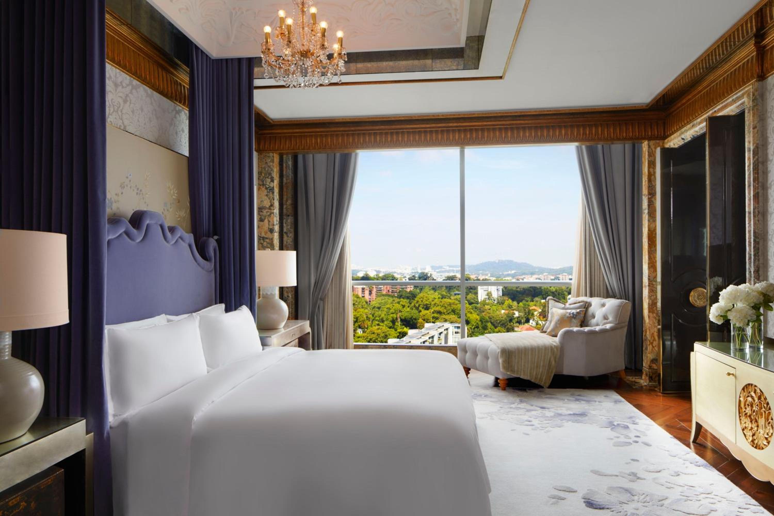 Presidential Suite with One King Bed (Non Smoking)
