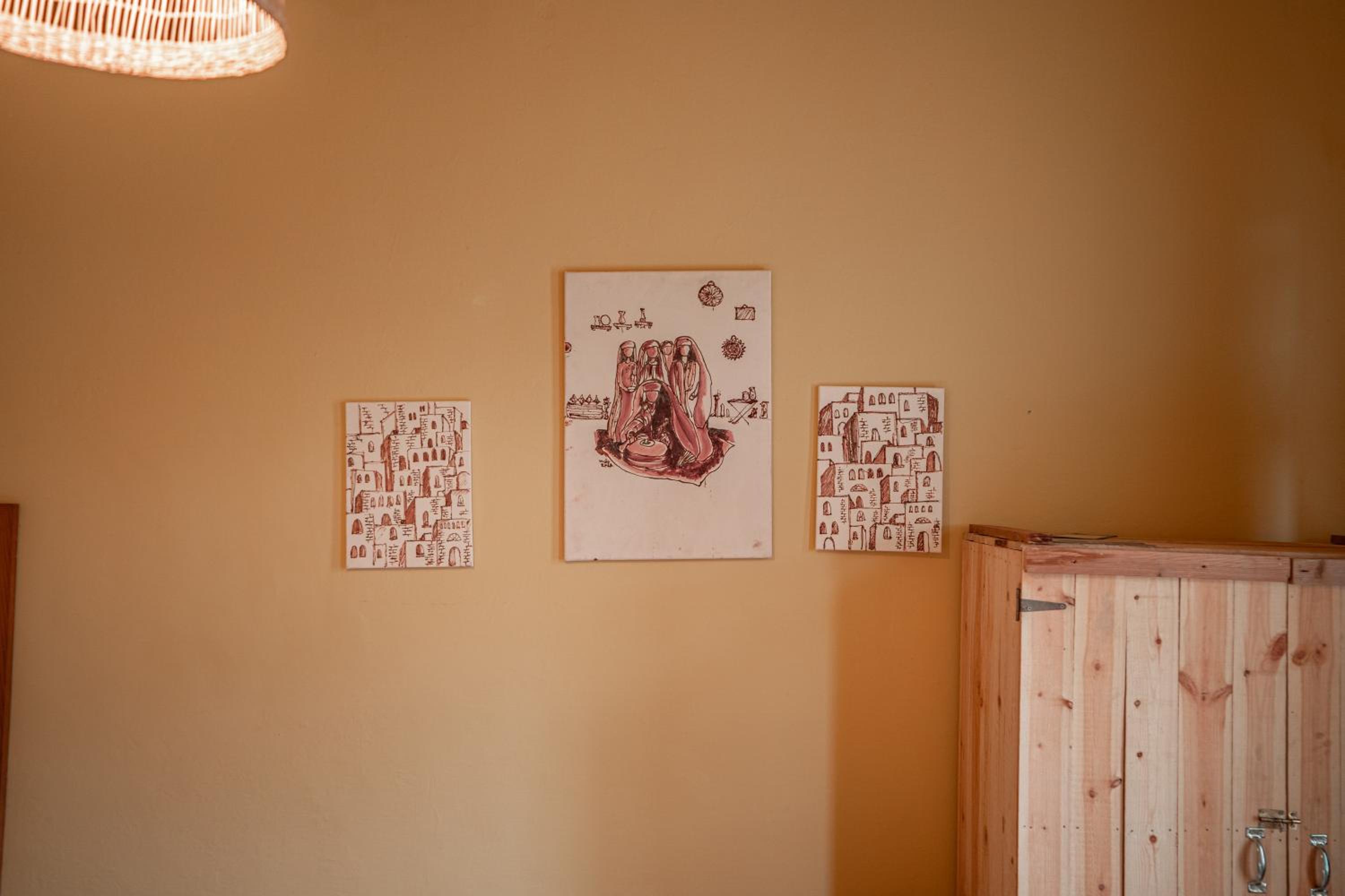 Standard Twin Room - Photo 4