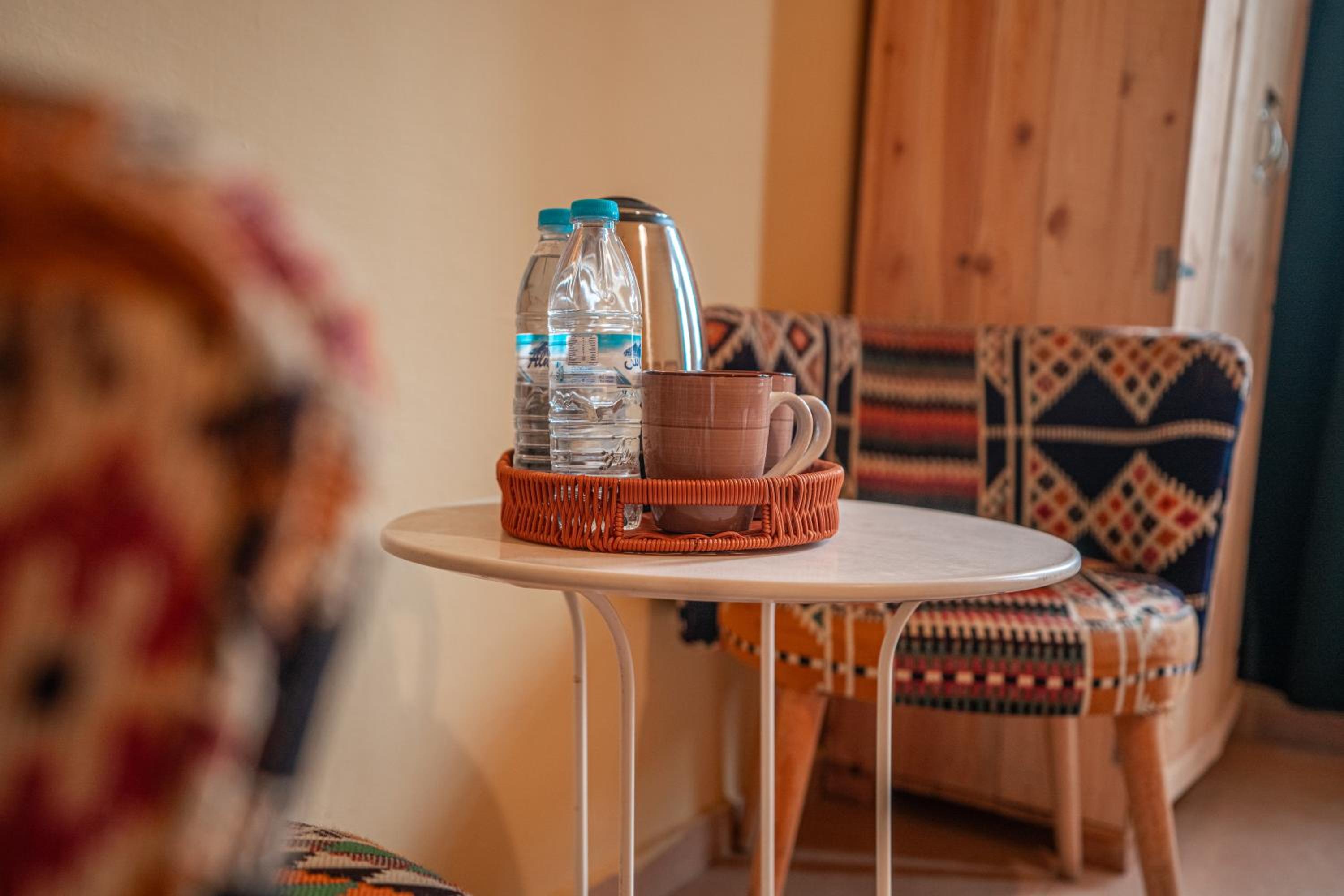 Standard Twin Room - Photo 9
