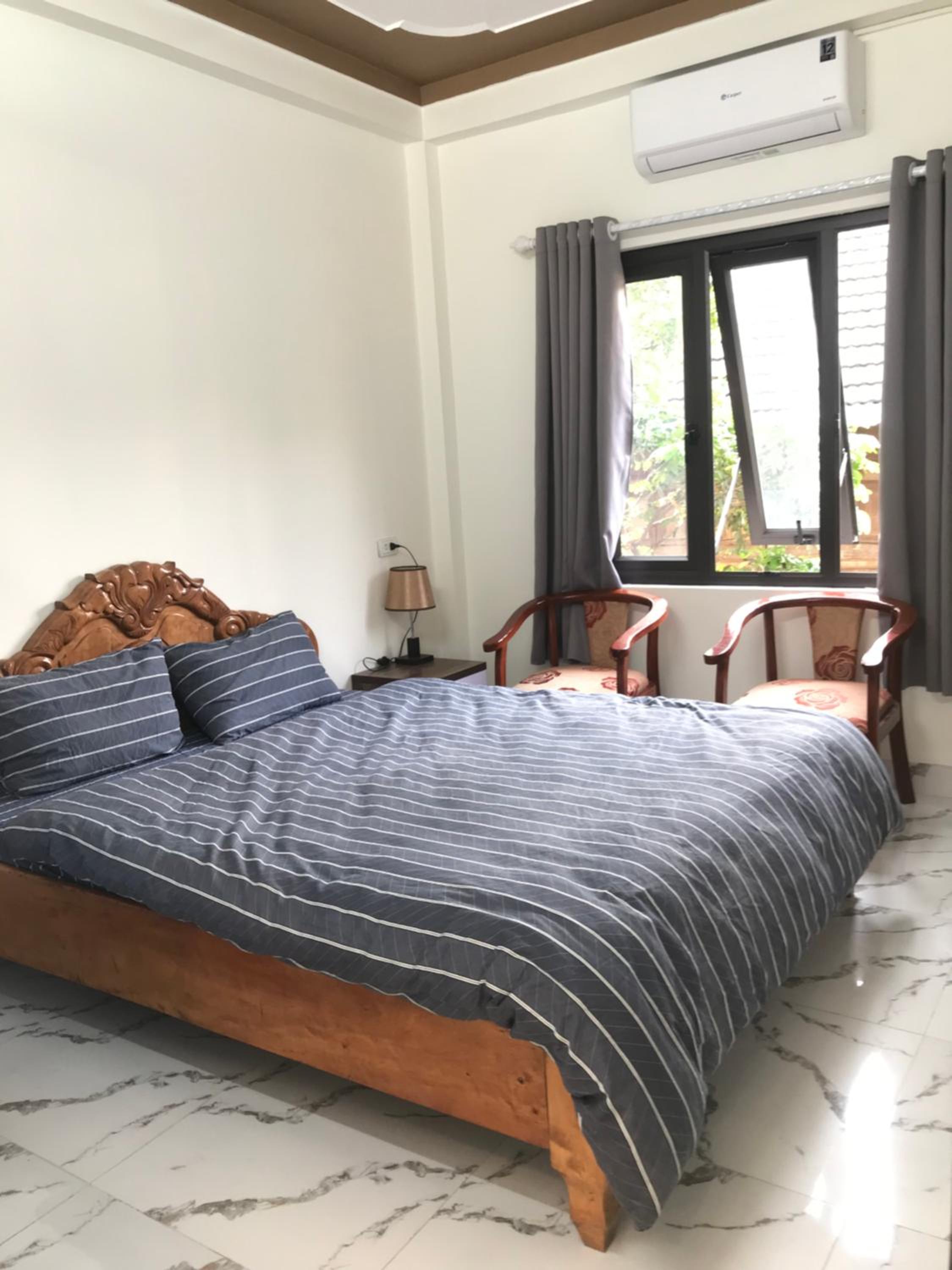 Standard King Room - Photo 7