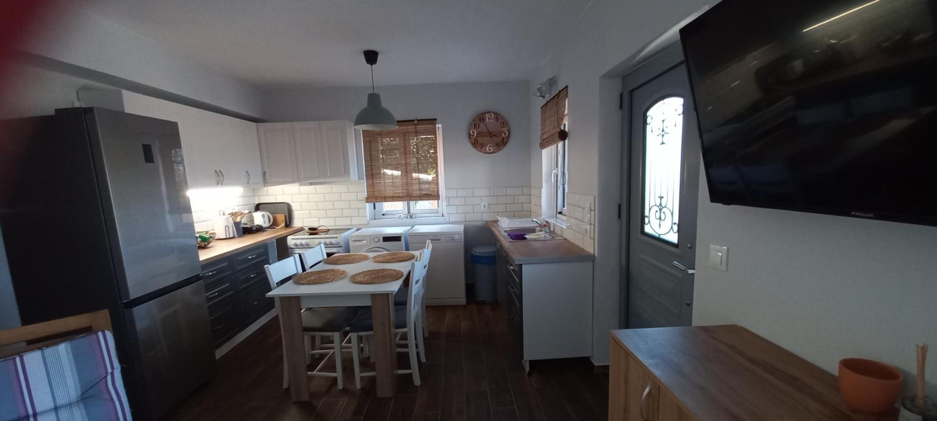 Two-Bedroom House photo 3