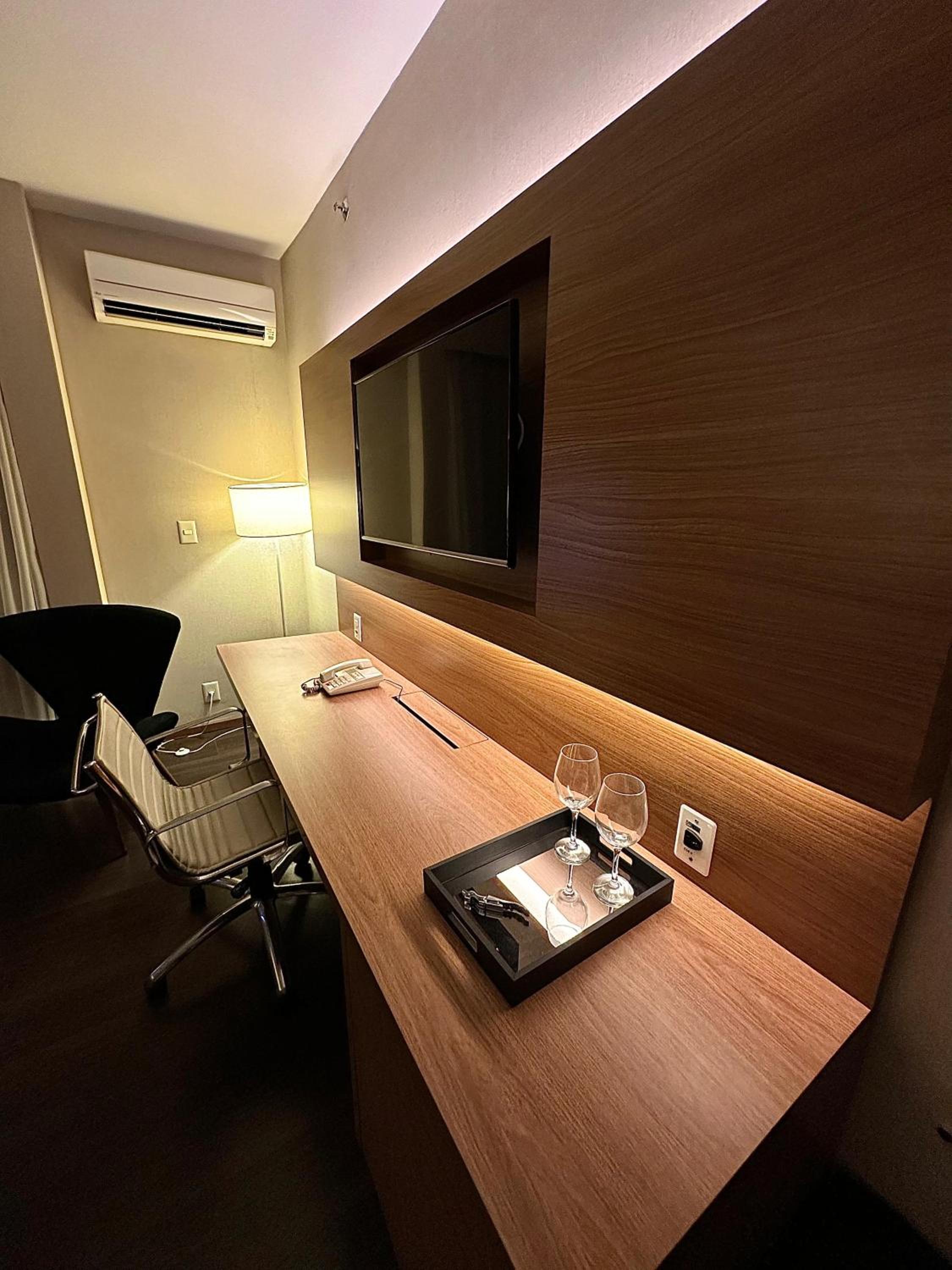 Superior King Suite