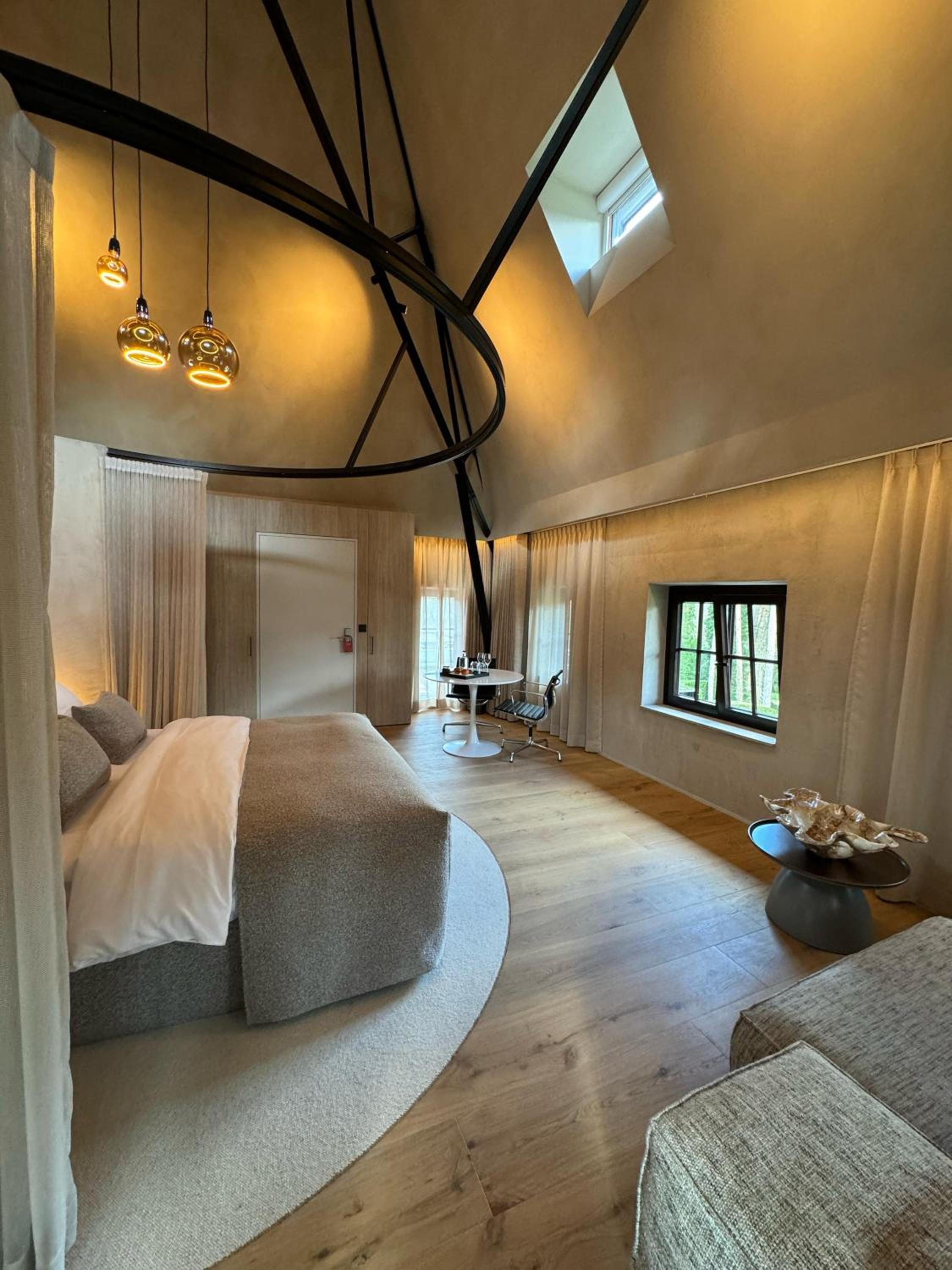 Junior Suite with Balcony photo 2