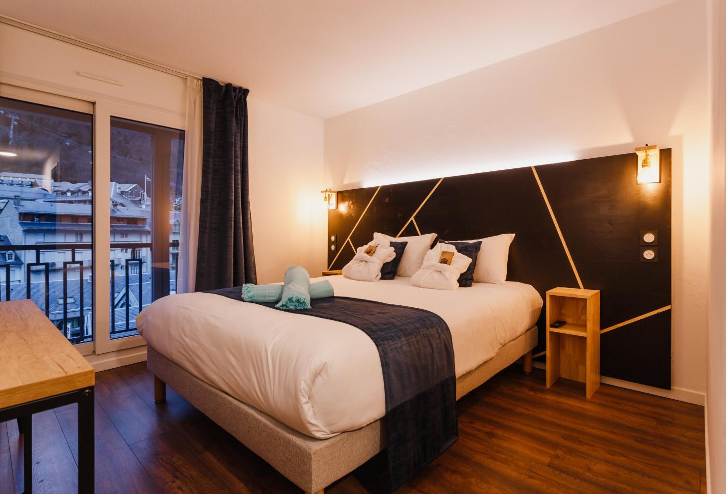 Superior Double Room - Photo 1