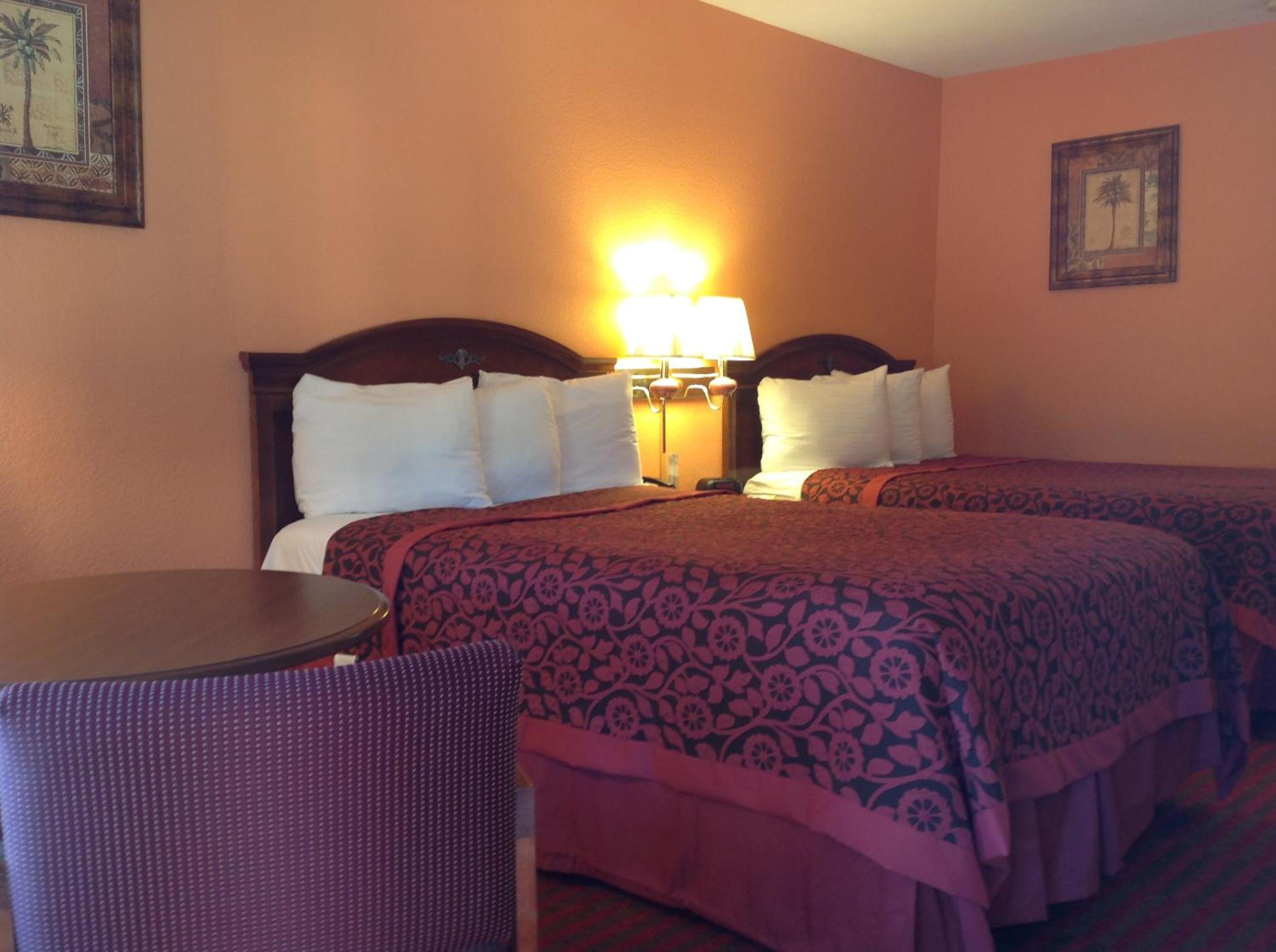 Double Room - Photo 5