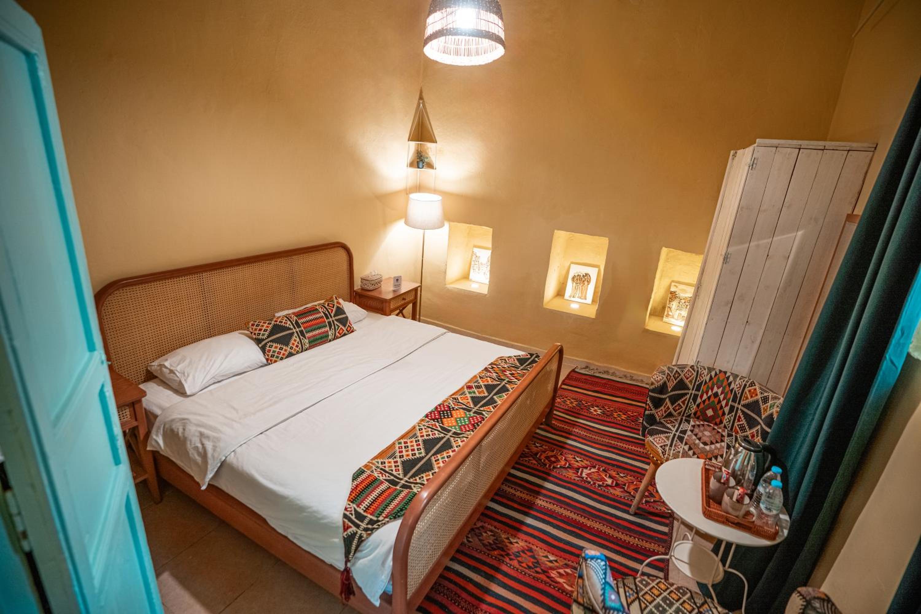 Standard Double or Twin Room - Photo 5