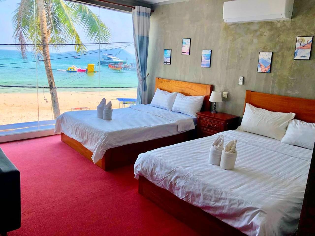 Family Room with Sea View photo 3