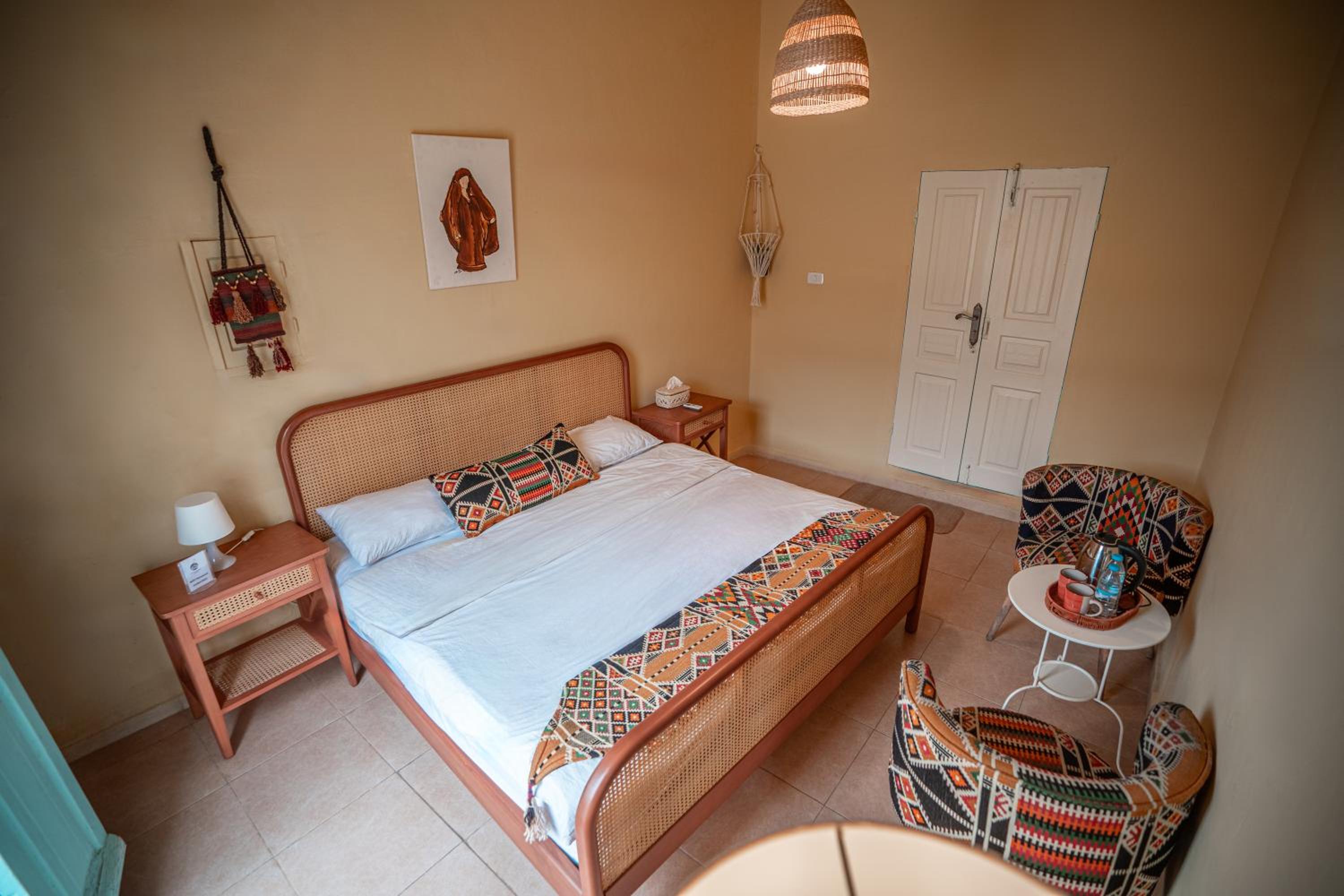 Double Room with Balcony - Photo 17