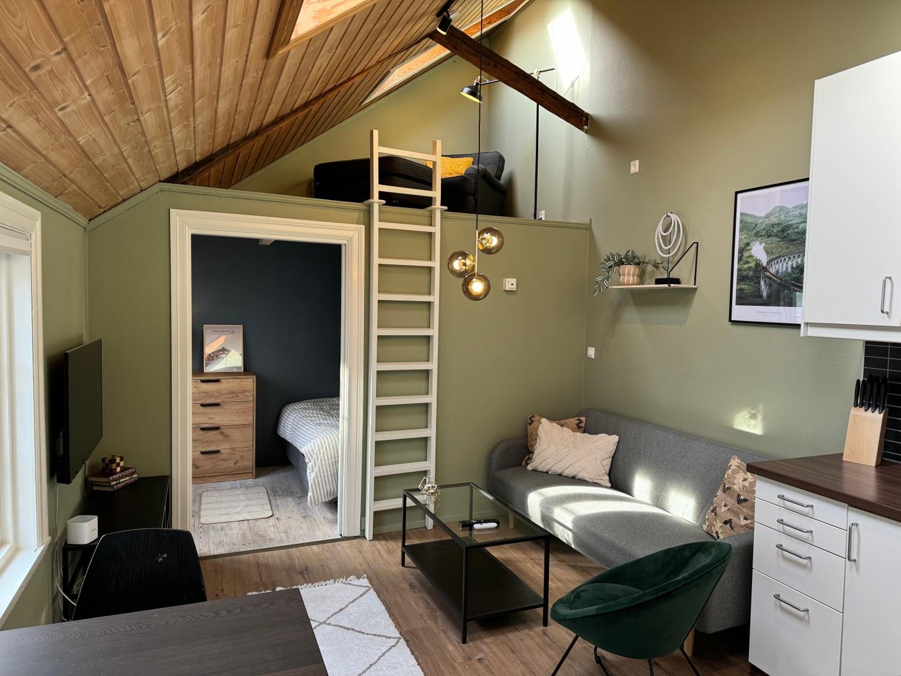 One-Bedroom Apartment
