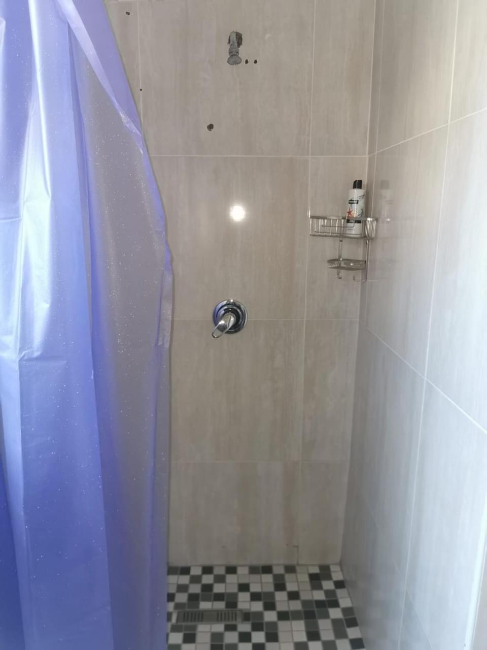 Budget Double Room photo 3