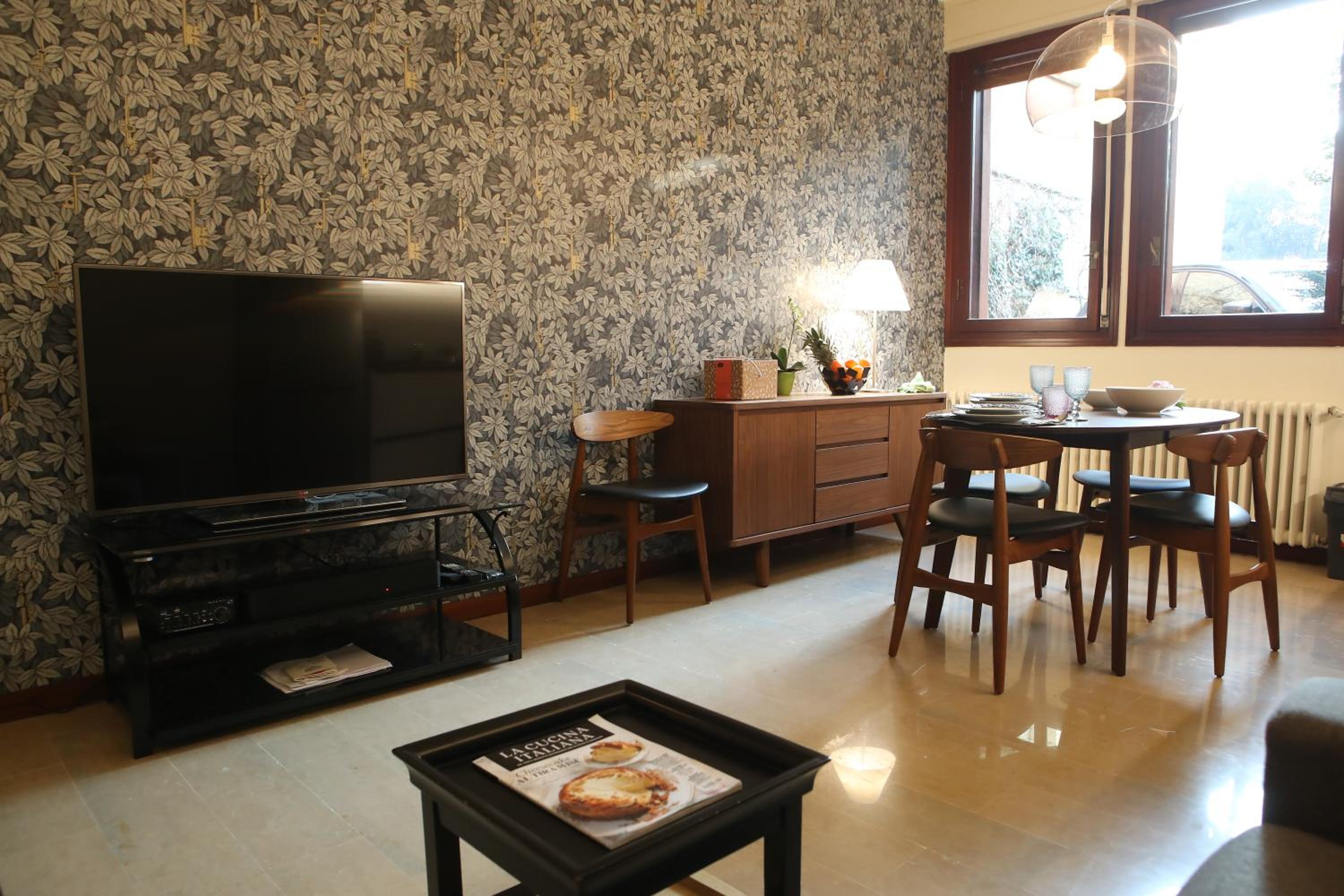 Two-Bedroom Apartment photo 3
