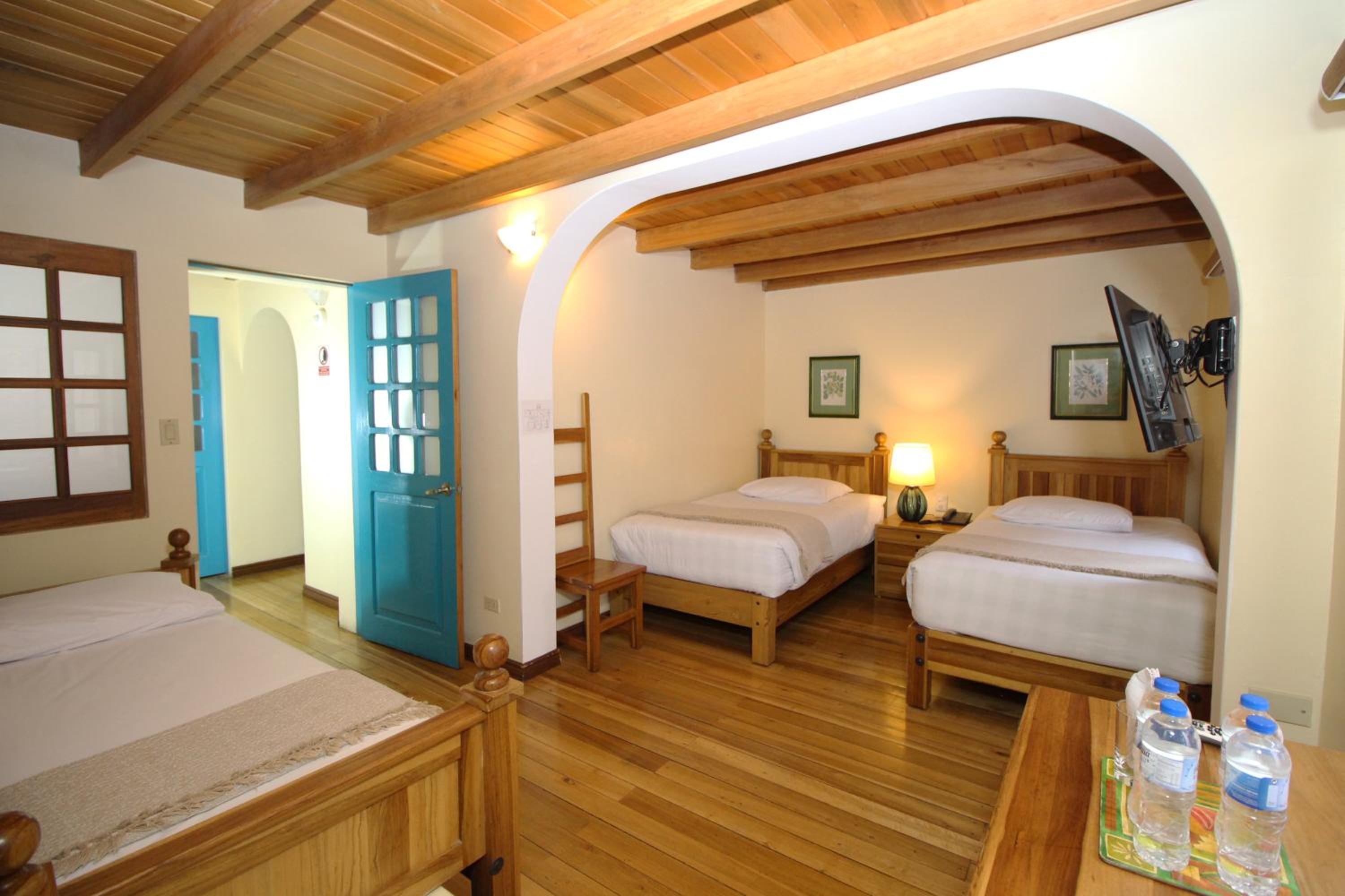 Standard Triple Room - Photo 2