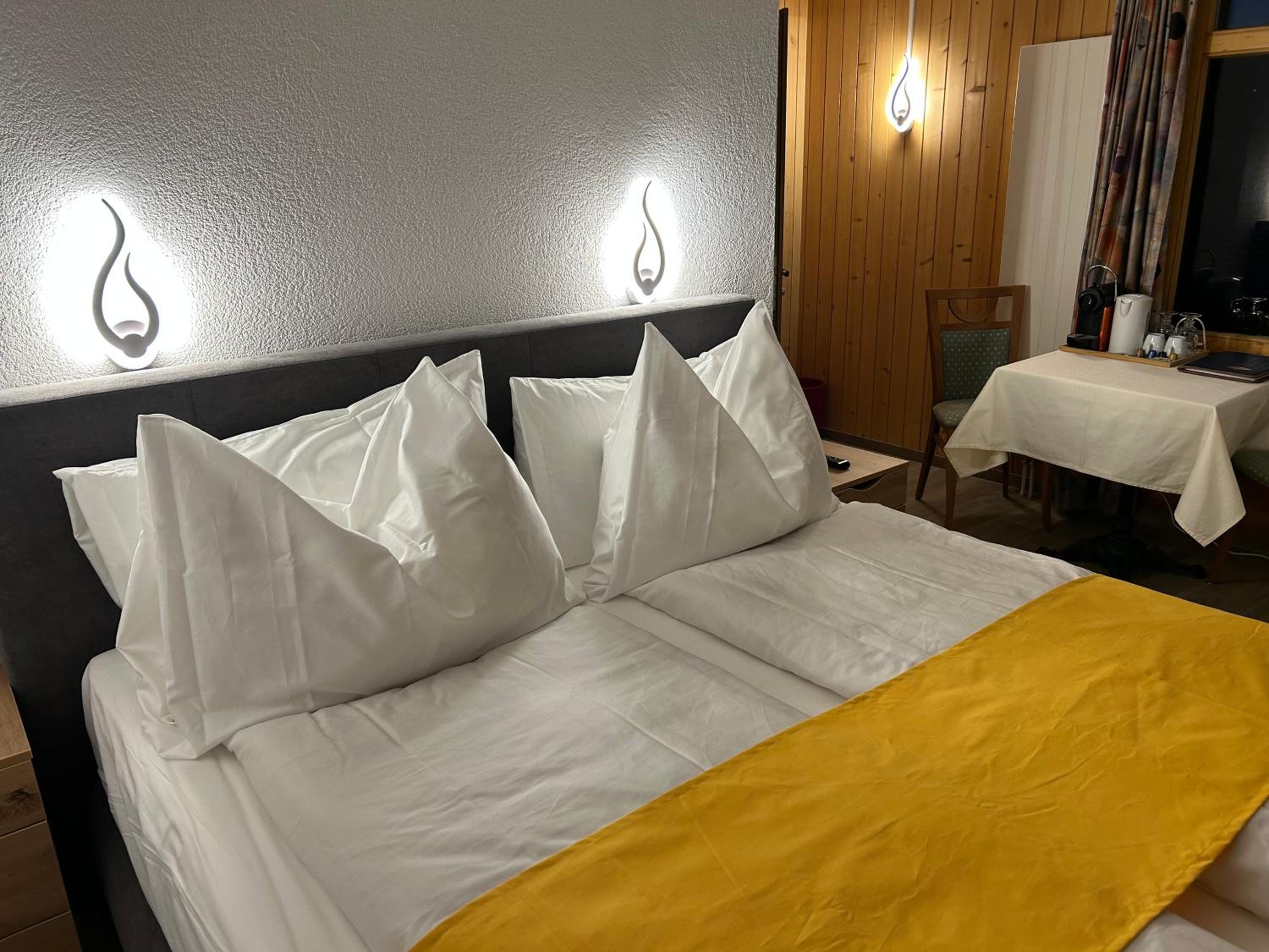 Double Room - Photo 3