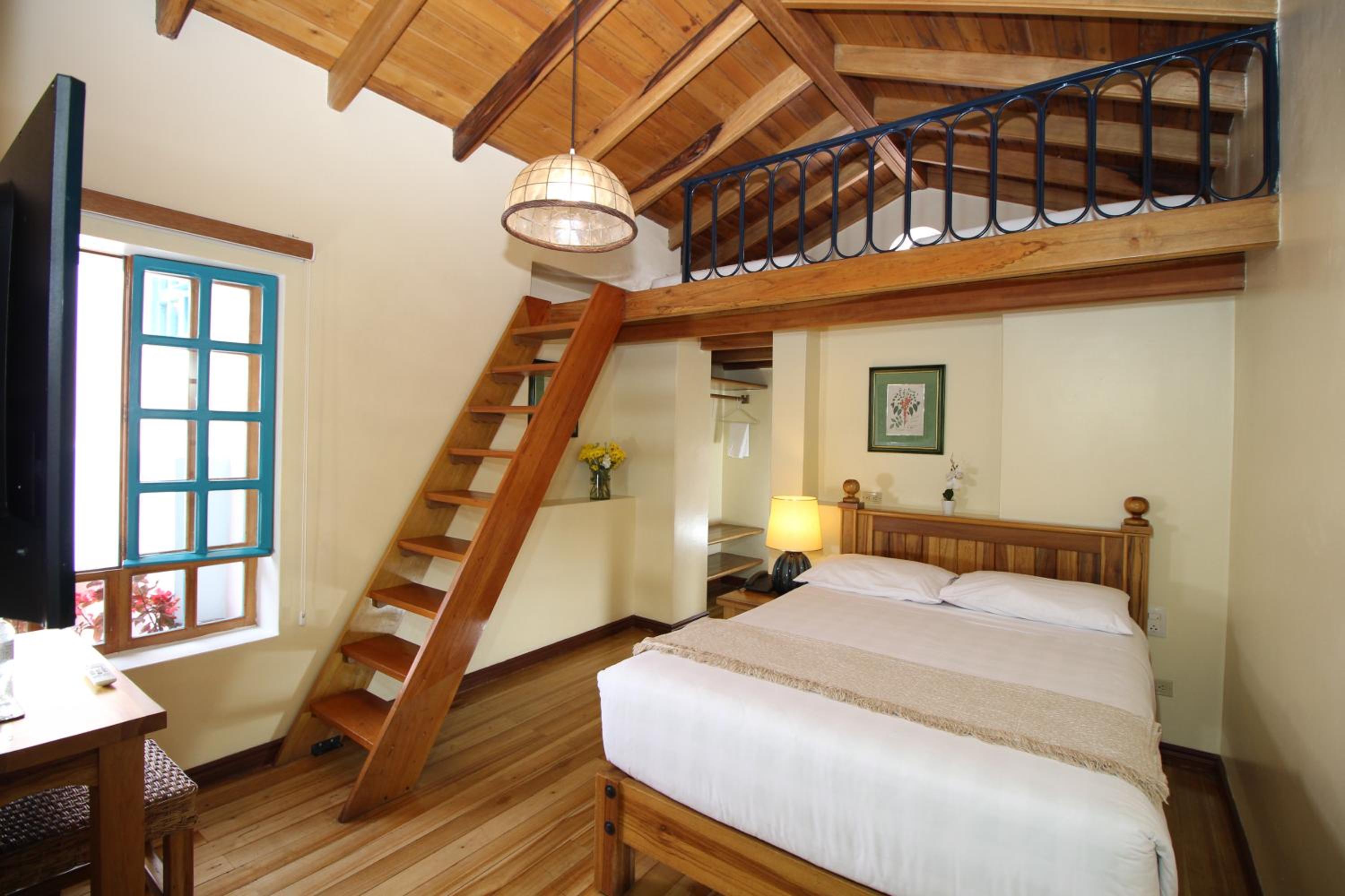 Standard Triple Room - Photo 1