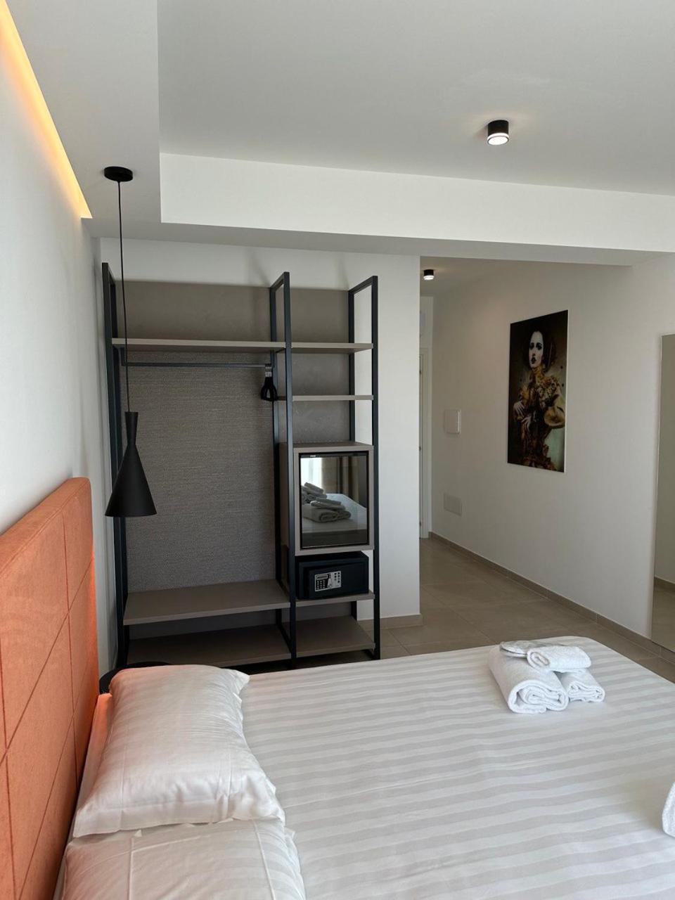 Double Room with Private Bathroom photo 3