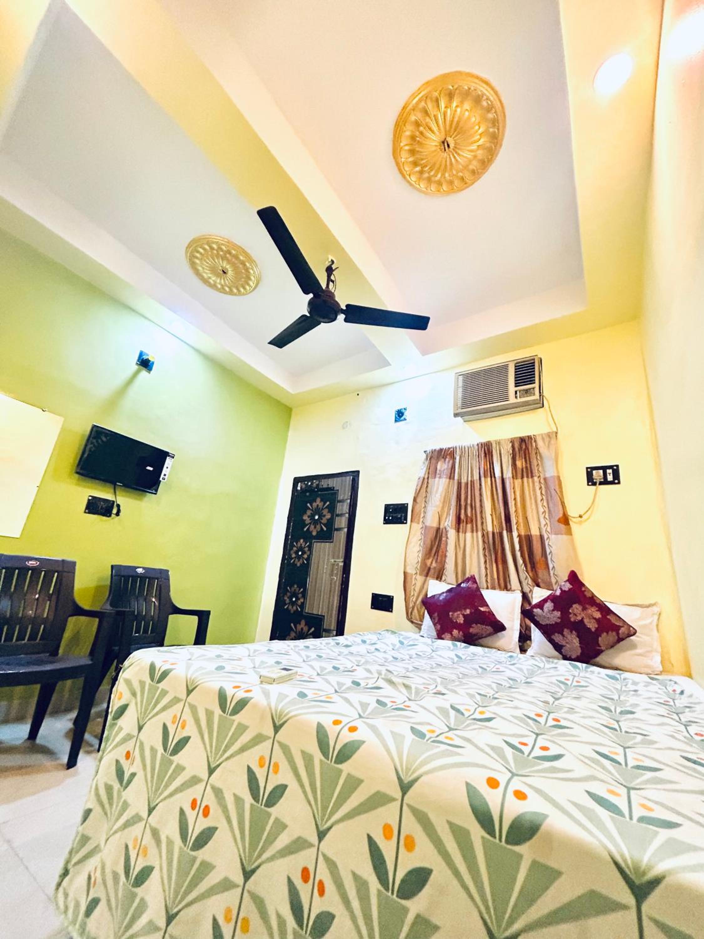 Budget Double Room photo 1