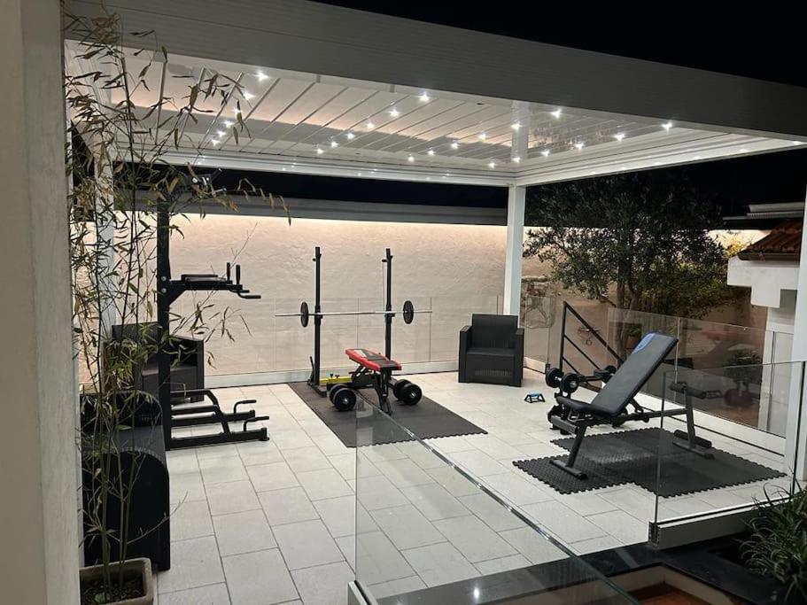 Villa with Private Pool - Photo 28